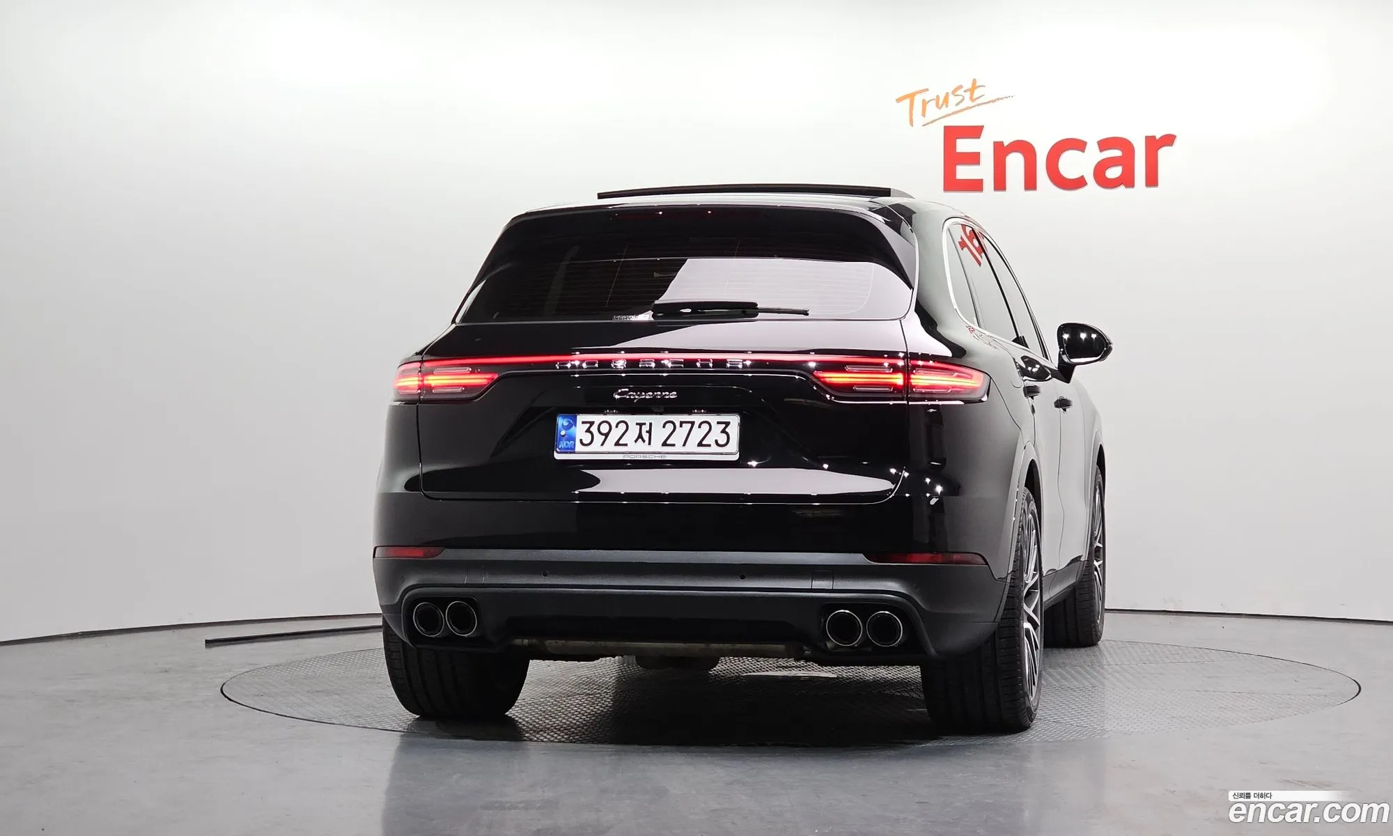 Porsche Cayenne 2023 — 18