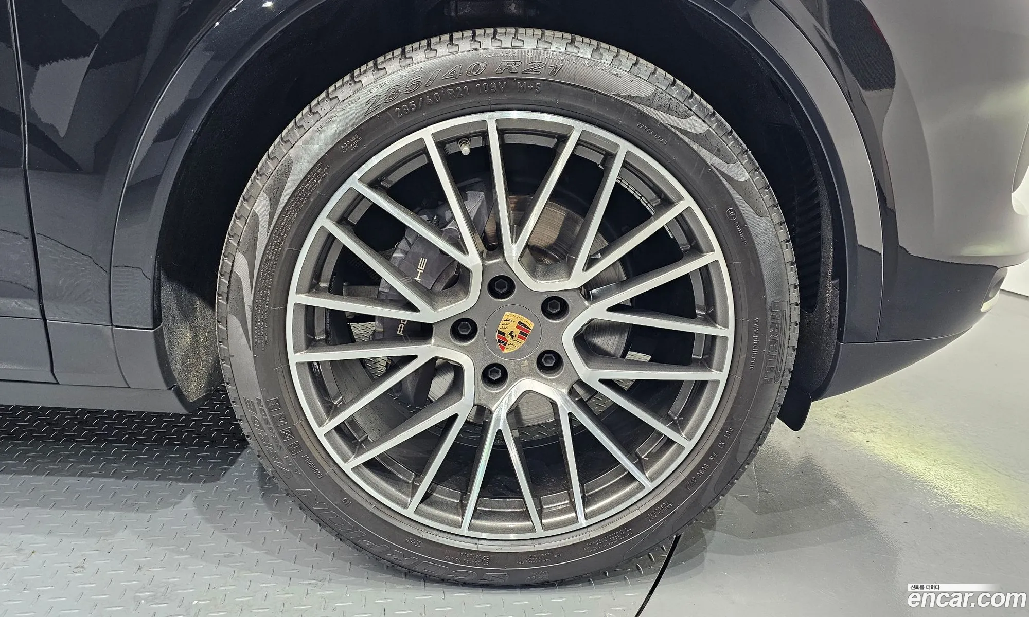 Porsche Cayenne 2023 — 3