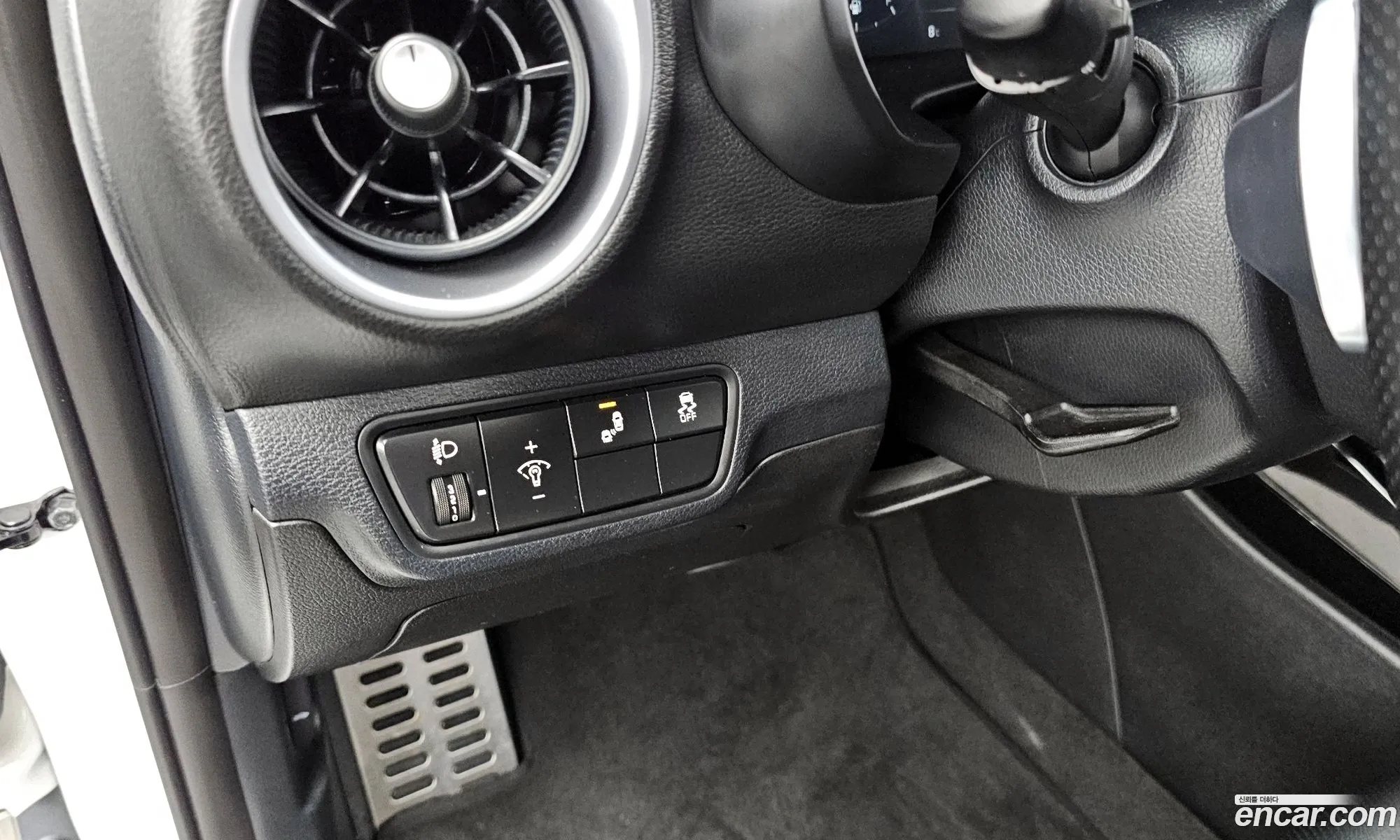 Kia K3 2022 — 9