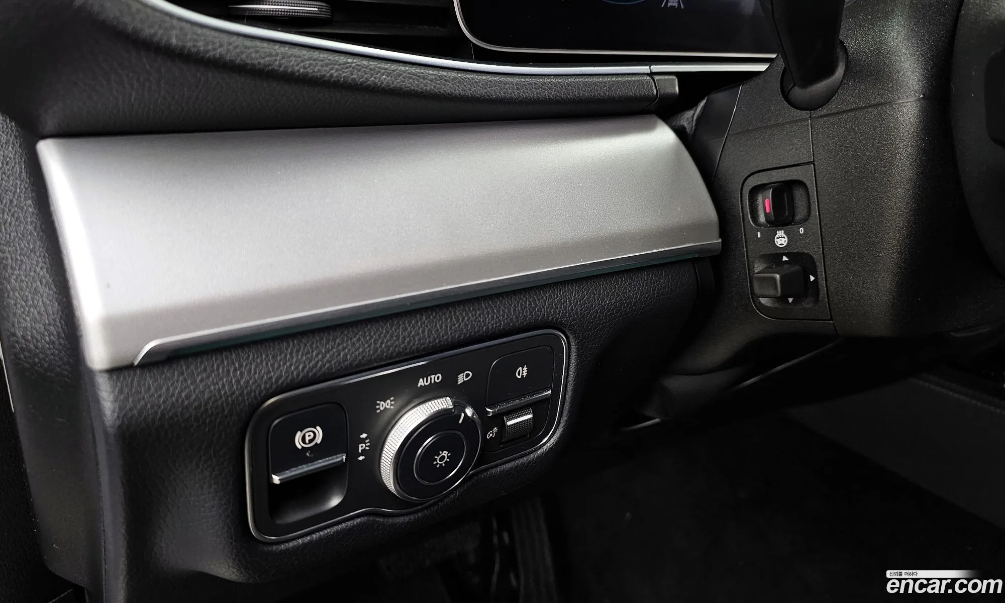 Mercedes-Benz GLE-Class W167 2019 — 12
