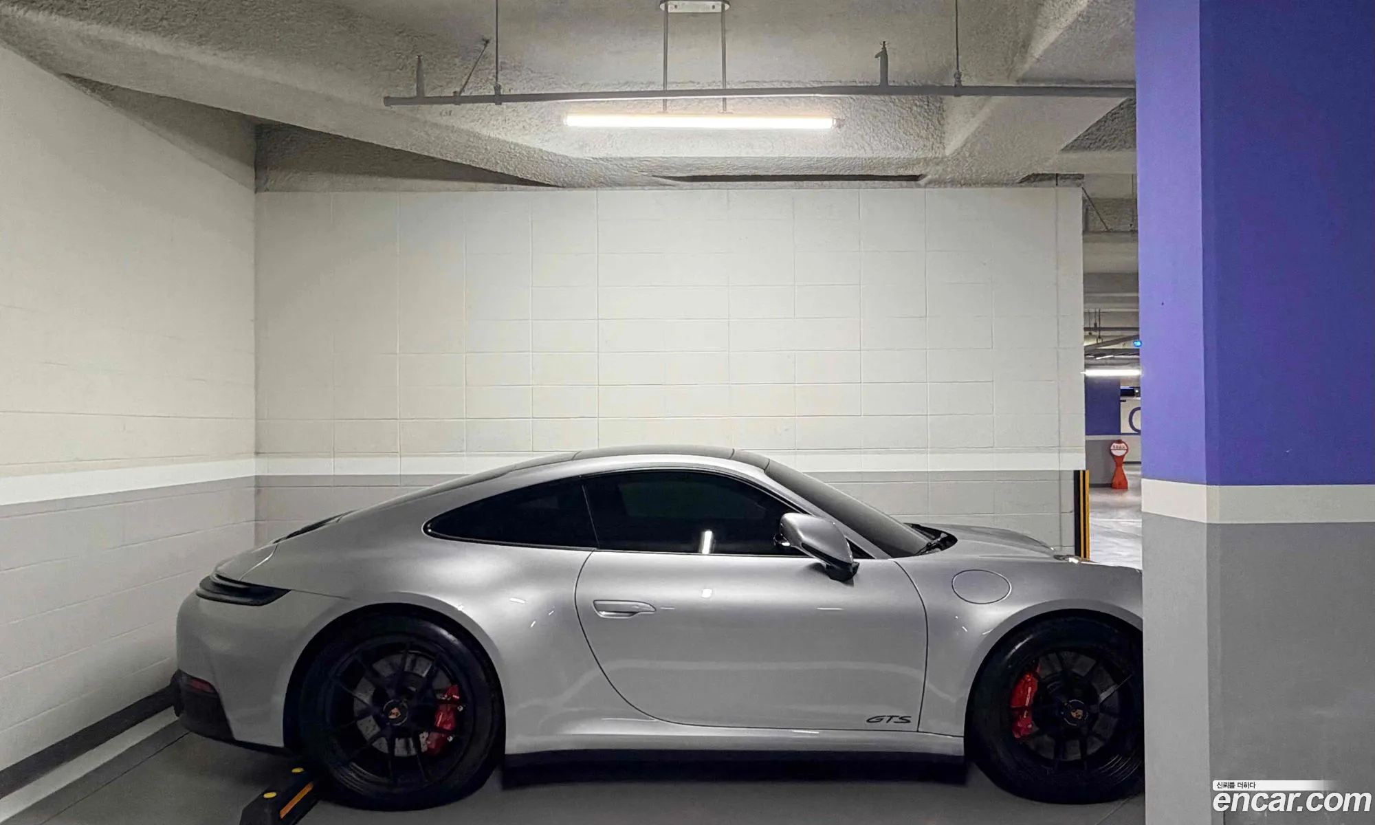 Porsche 911 2025 — 4