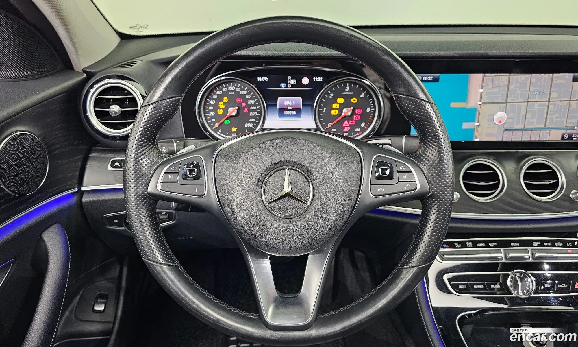 Mercedes-Benz E-Class W213 2018 — 10