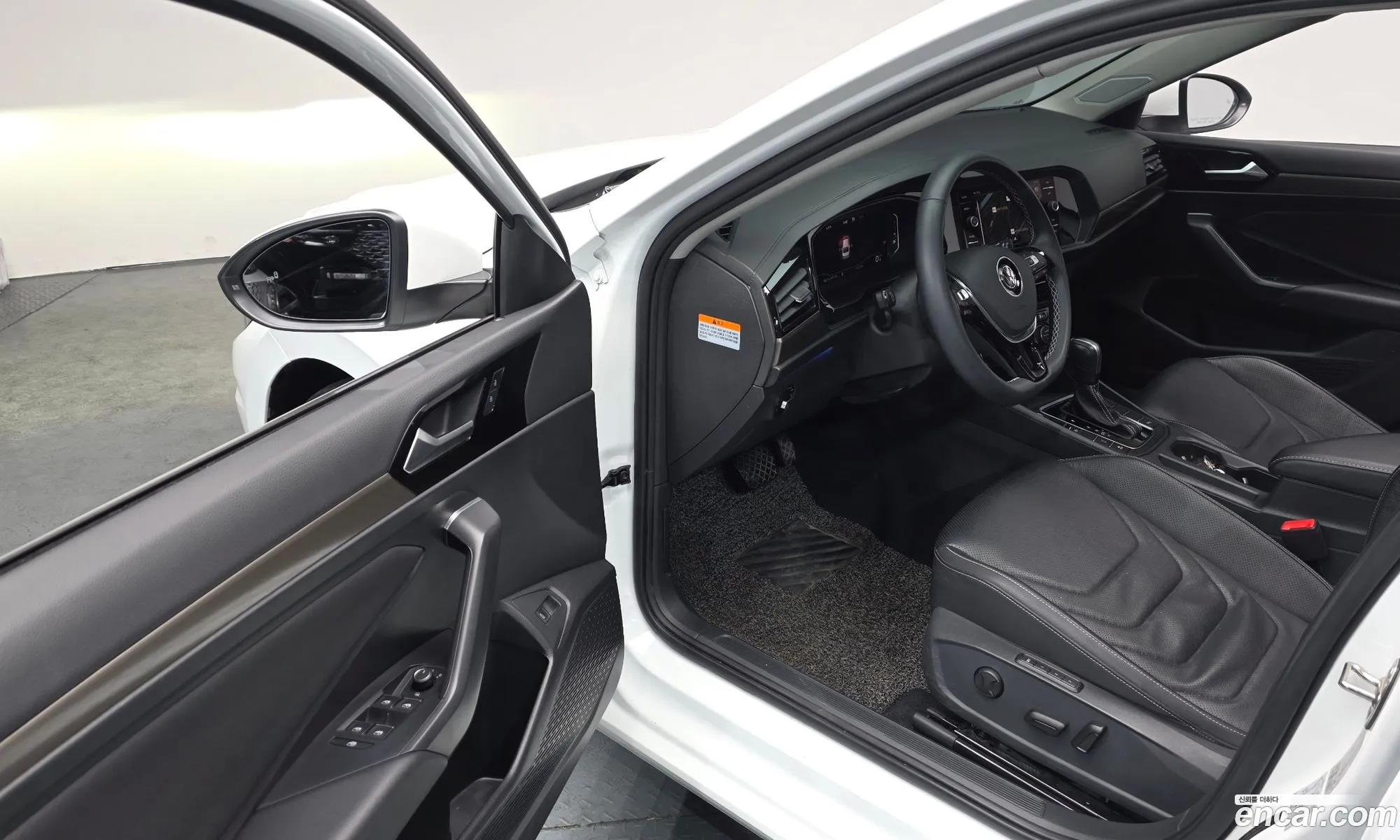 Volkswagen Jetta 7th Gen 2021 — 5