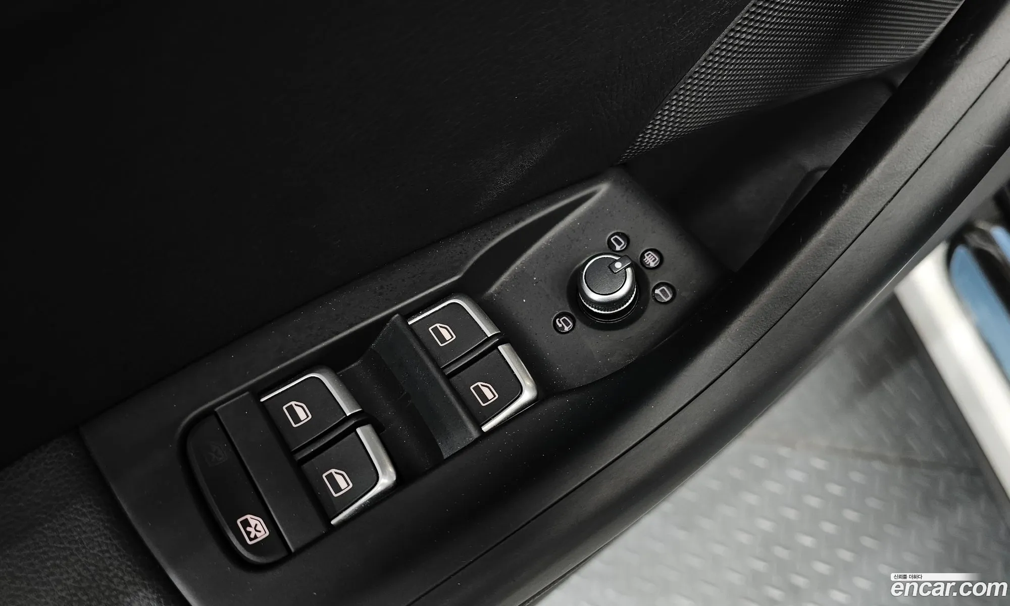 Audi Q3 2014 WAUZZZ8U7FR001155 — 17