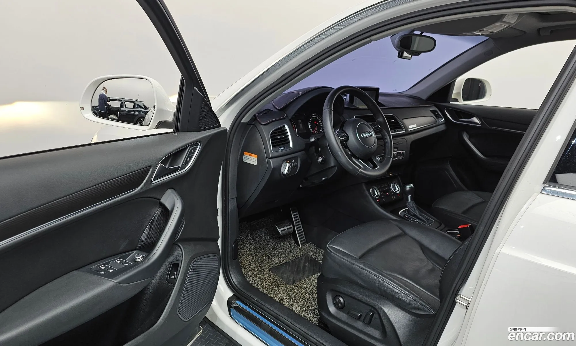 Audi Q3 2014 WAUZZZ8U7FR001155 — 7