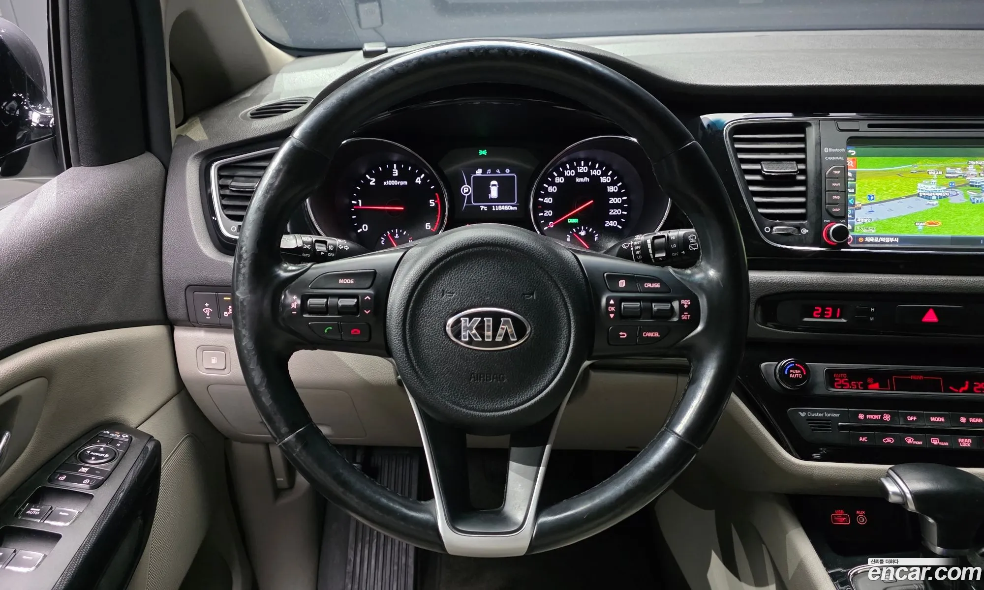 Kia Carnival 2017 — 12