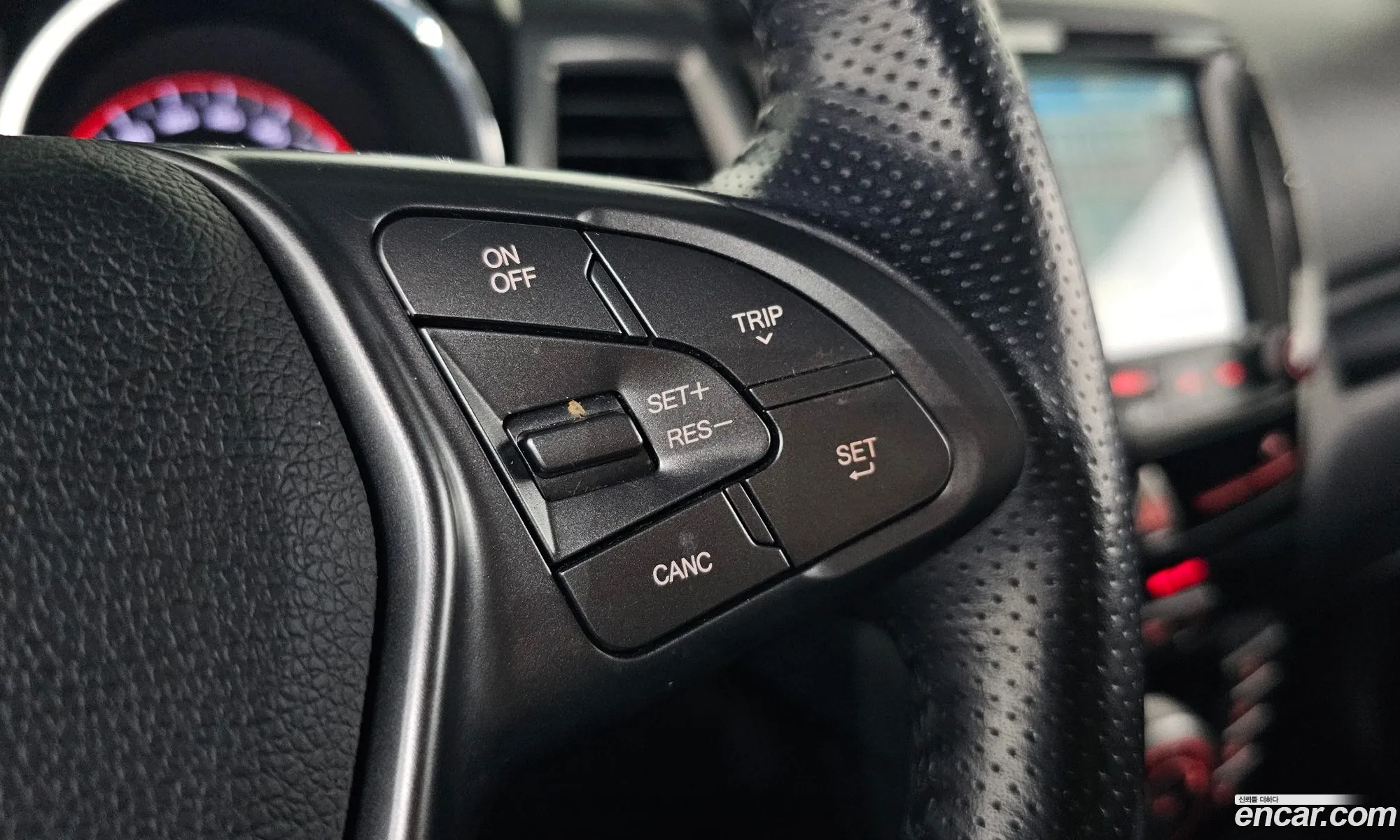 KG Mobility (SsangYong) Tivoli Armour 2017 — 16