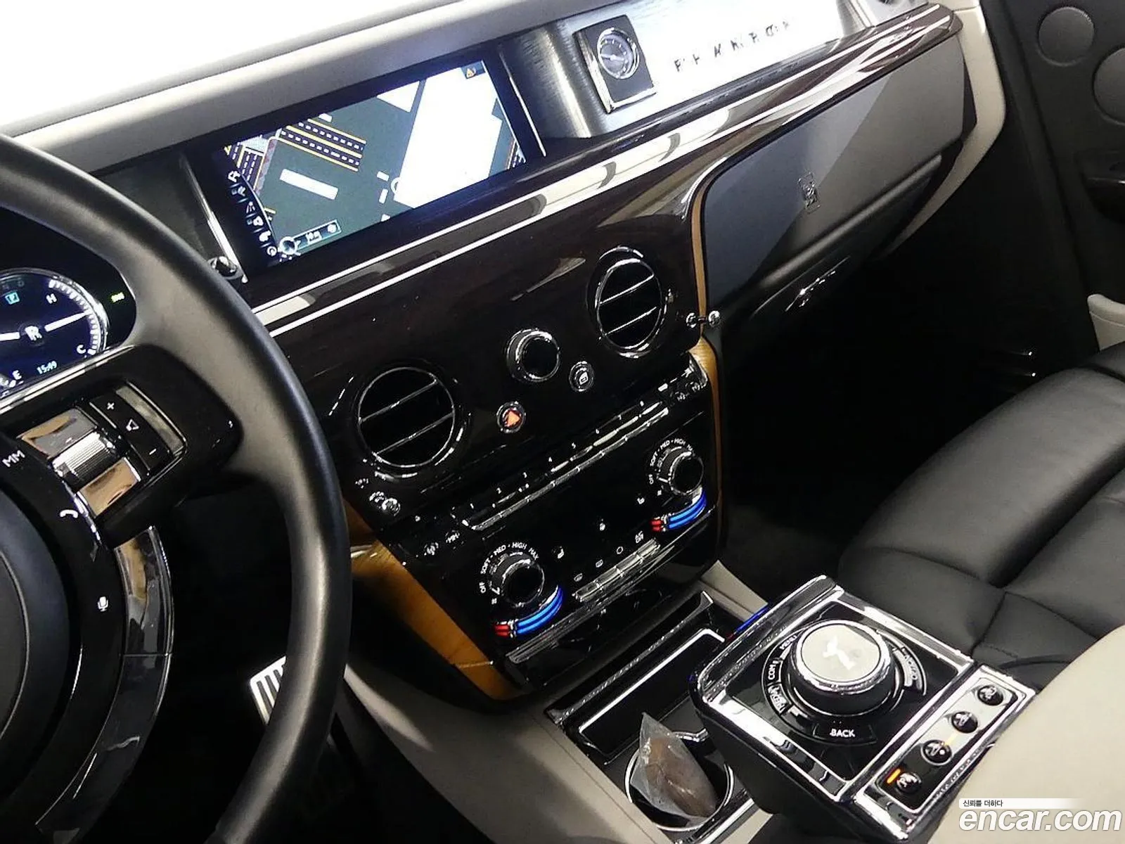 Rolls-Royce Phantom 2021 — 5