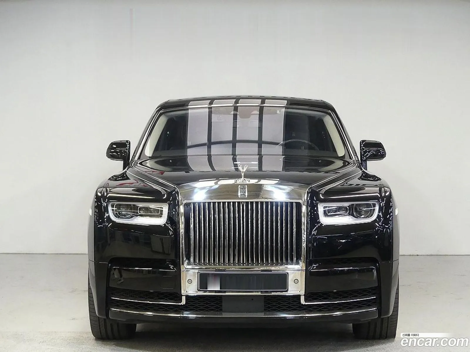 Rolls-Royce Phantom 2021 — 18