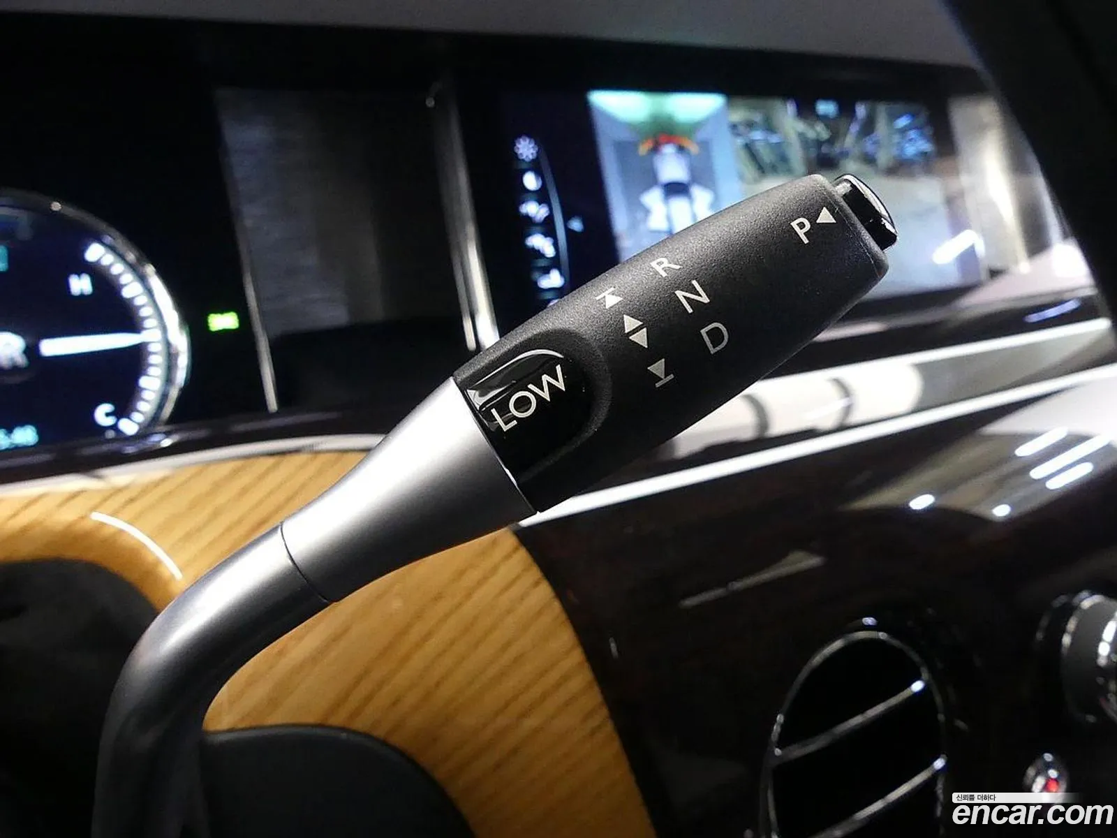 Rolls-Royce Phantom 2021 — 14