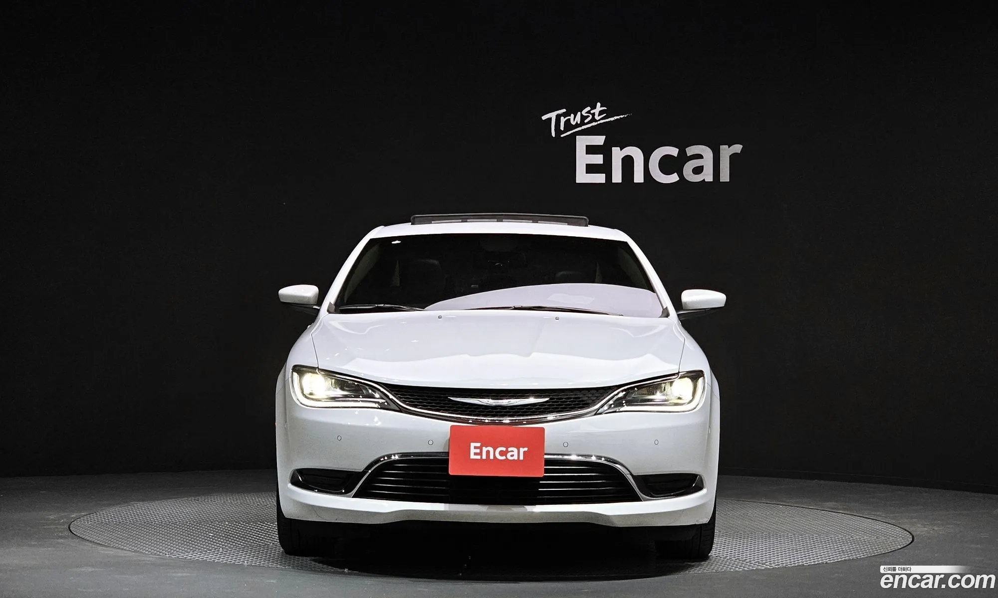 Chrysler 200