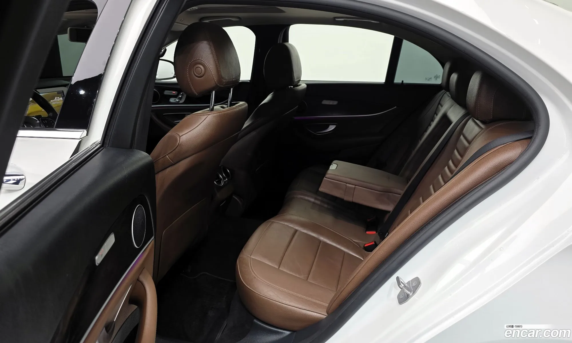 Mercedes-Benz E-Class W213 2016 WDDZF0EB3HA106065 — 5