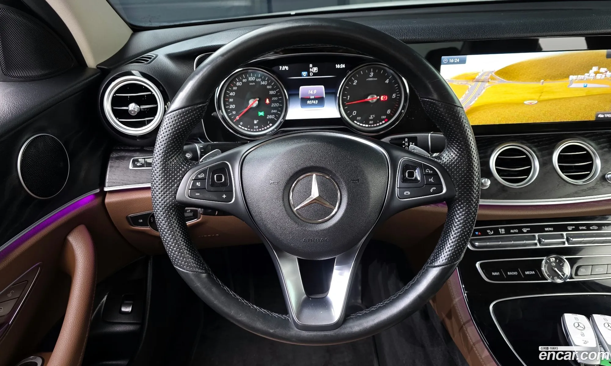 Mercedes-Benz E-Class W213 2016 WDDZF0EB3HA106065 — 4