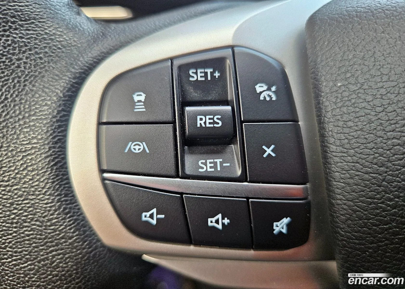 Ford Explorer 6th Gen 2021 — 18