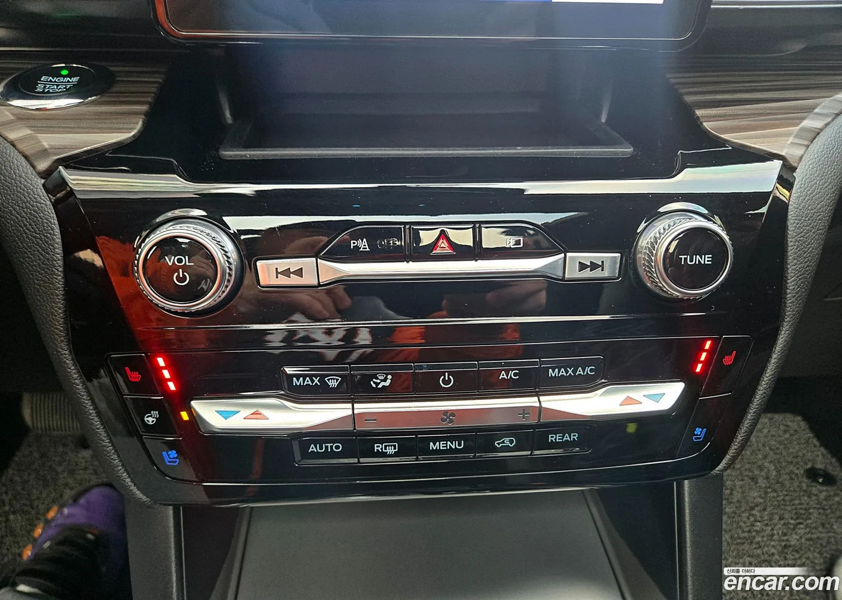 Ford Explorer 6th Gen 2021 — 2