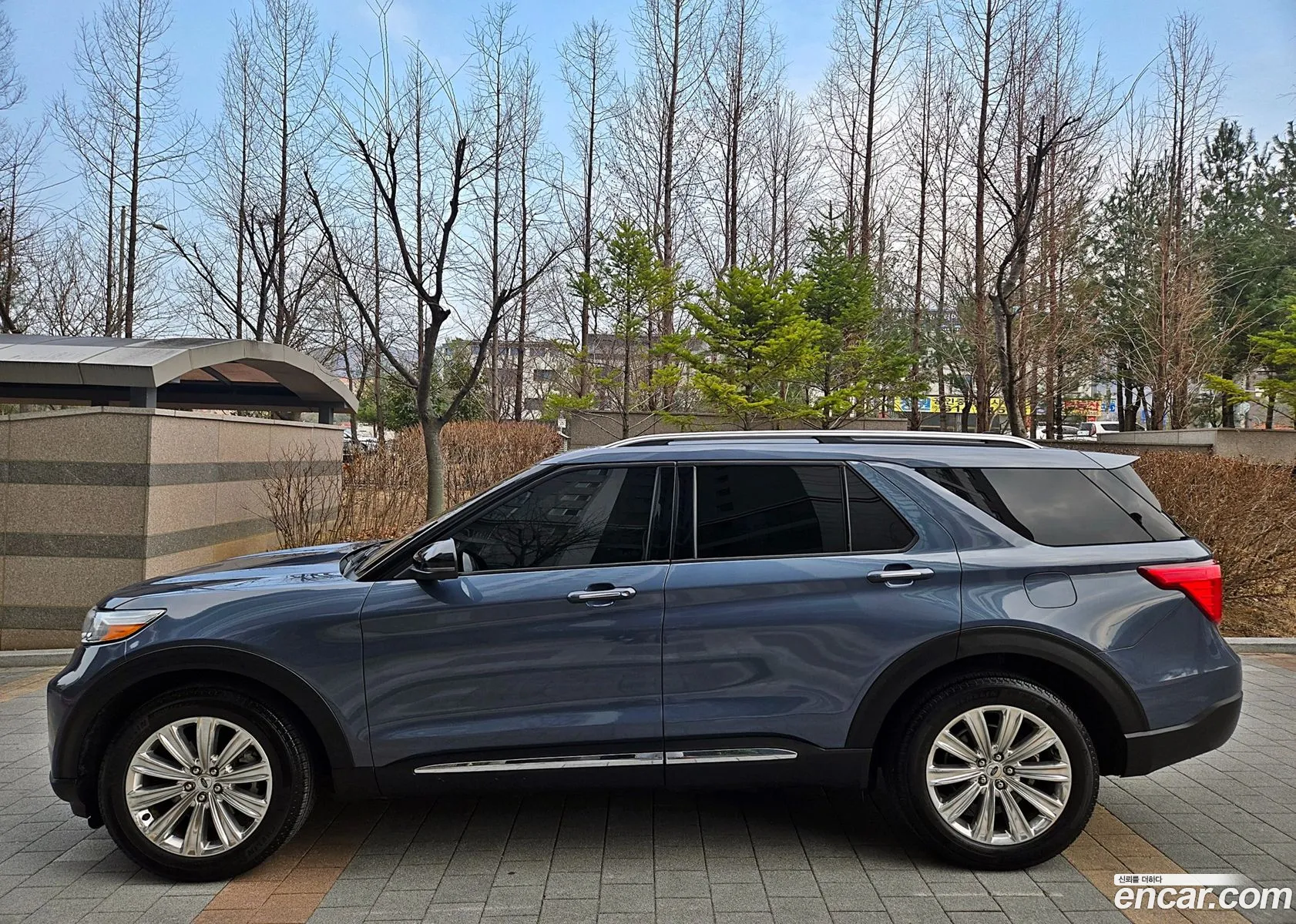 Ford Explorer 6th Gen 2021 — 14