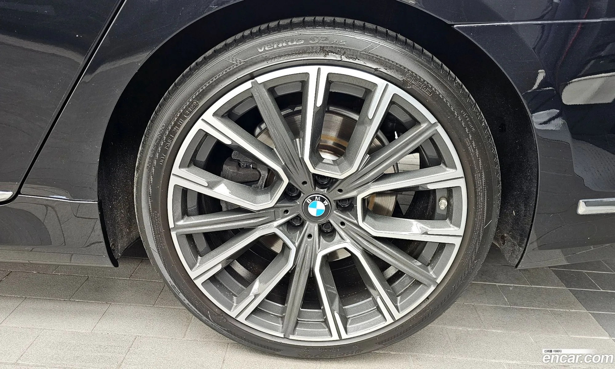 BMW 7 Series 2021 — 10