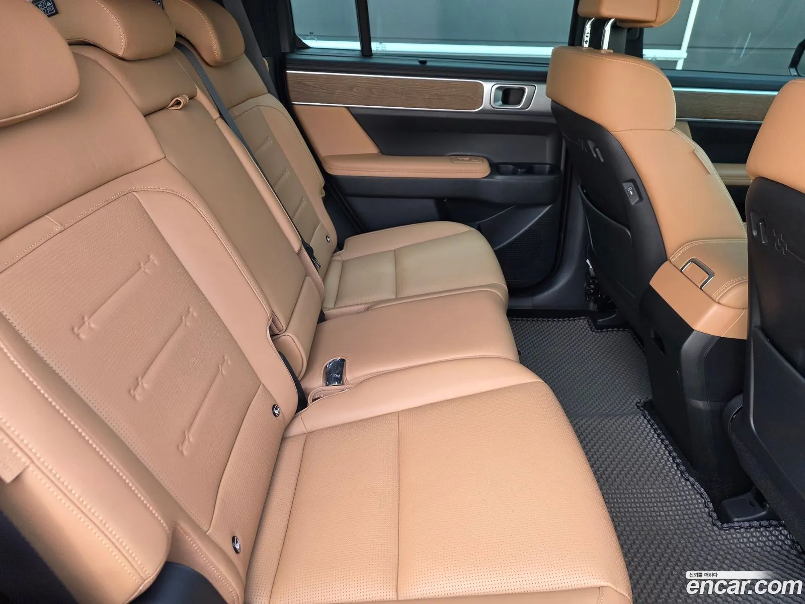 Hyundai Santa Fe 2023 — 17