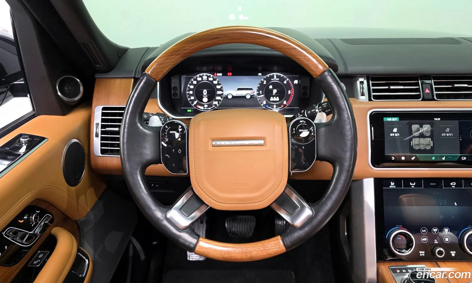 Land Rover Range Rover 2020 — 16