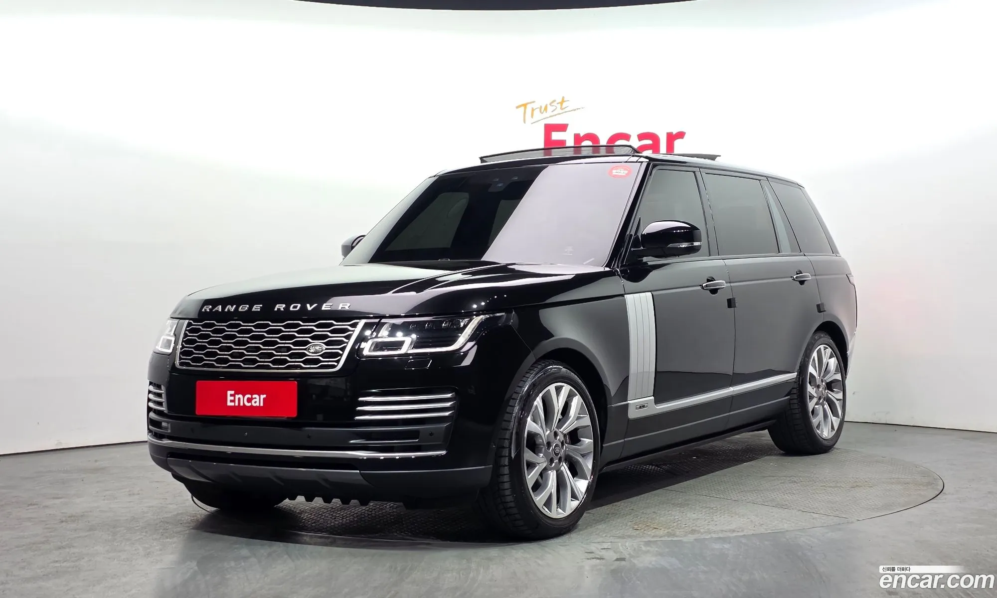 Land Rover Range Rover 2020 — 17