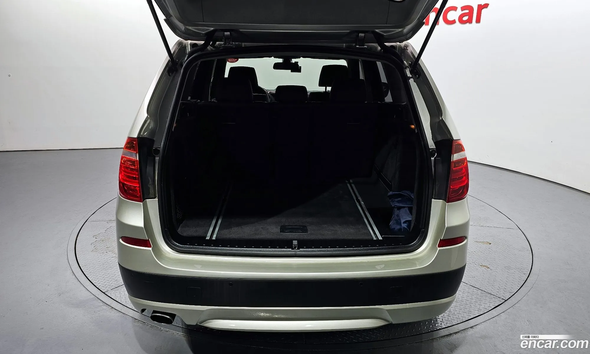 BMW X3 2011 — 16