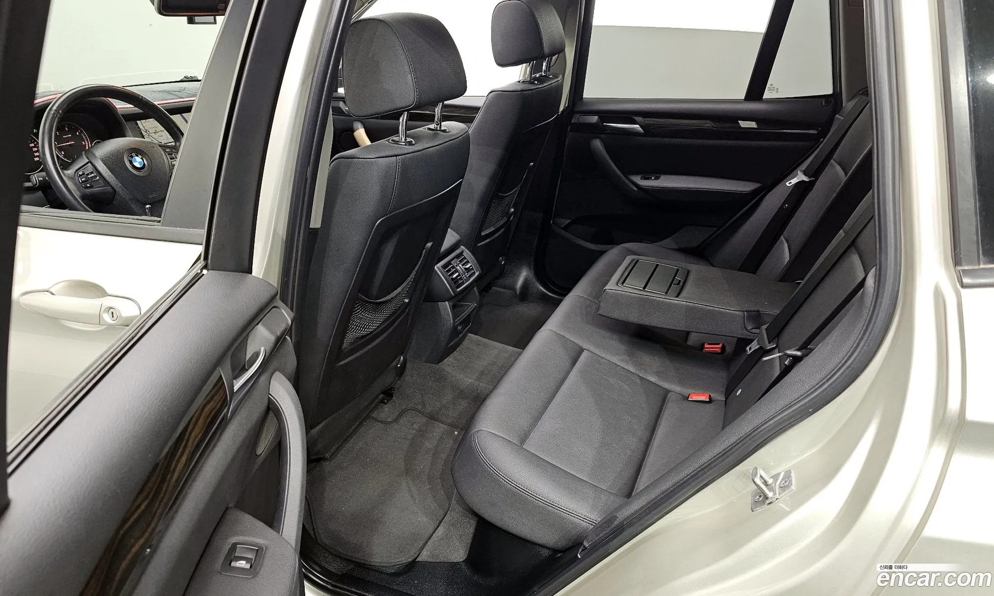 BMW X3 2011 — 12
