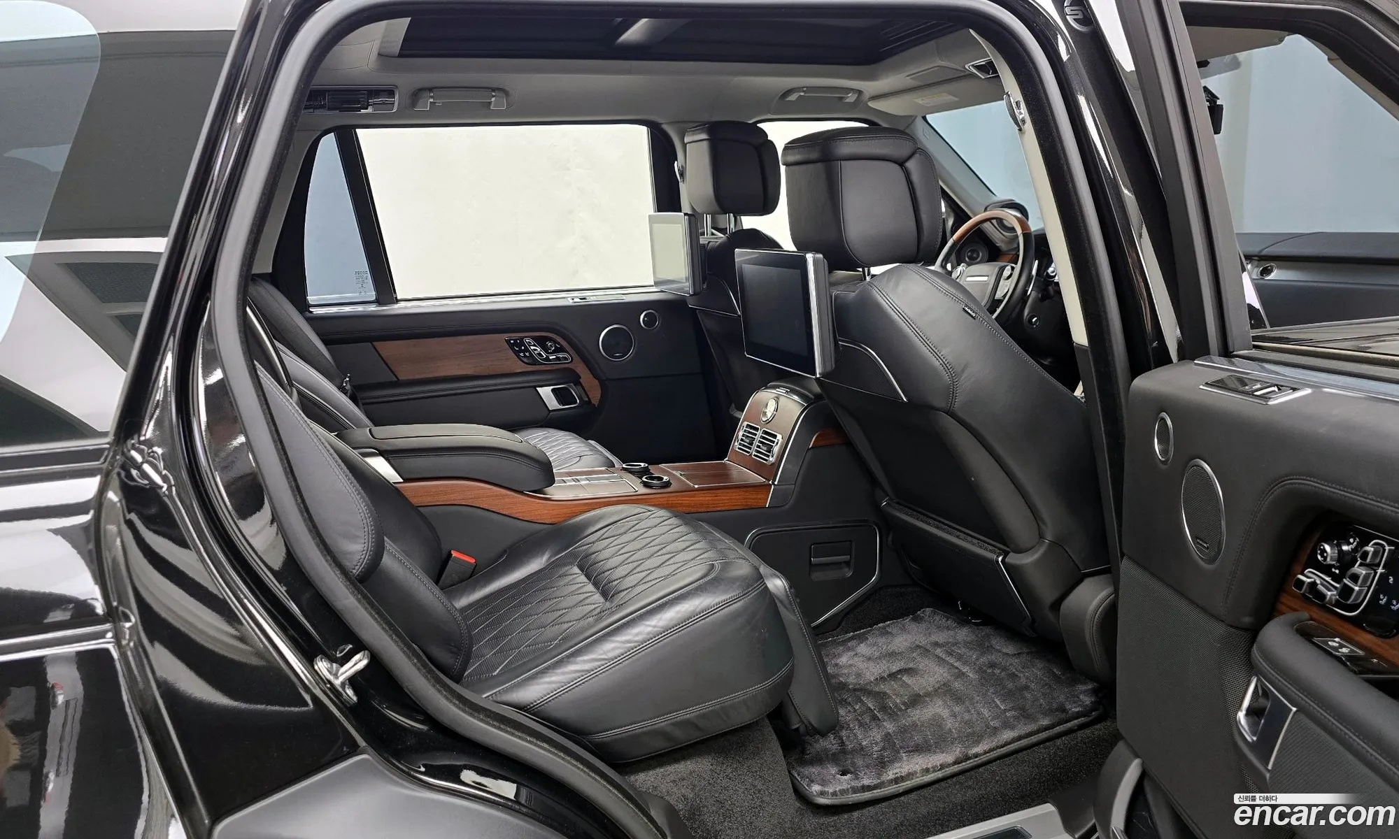 Land Rover Range Rover 2018 SALGA3BE1JA506141 — 19