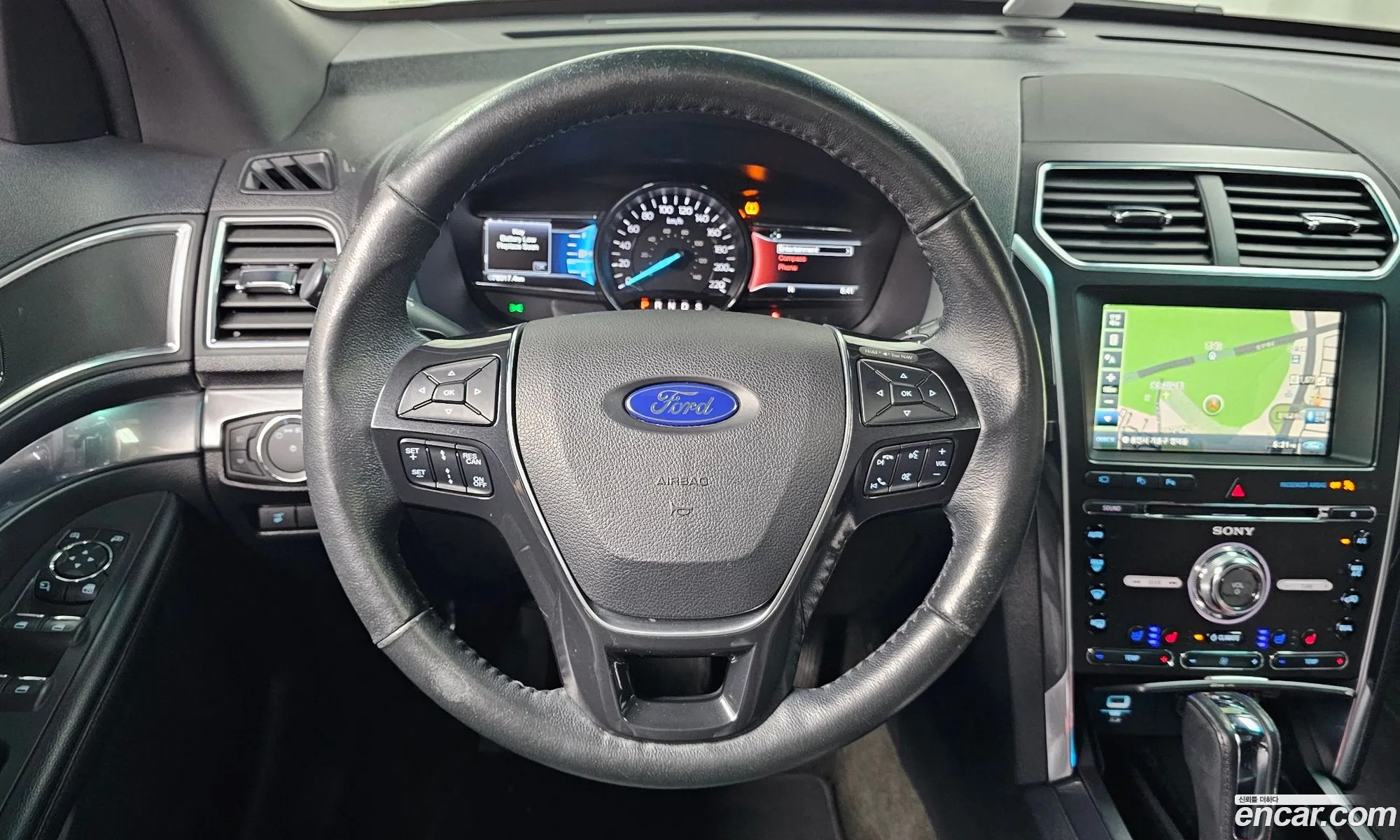 Ford Explorer 2016 — 17
