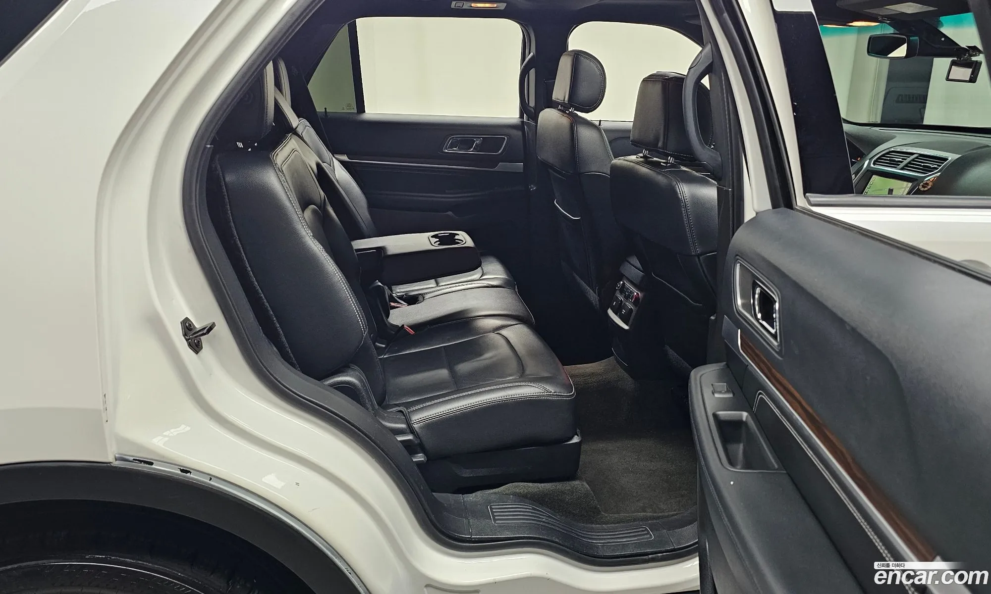 Ford Explorer 2016 — 9