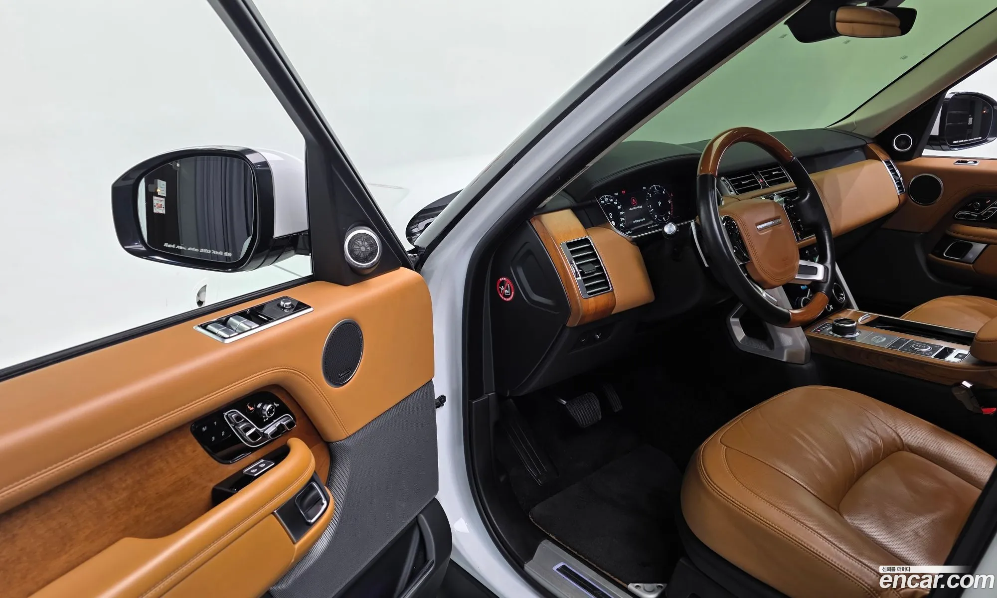 Land Rover Range Rover 2021 — 10