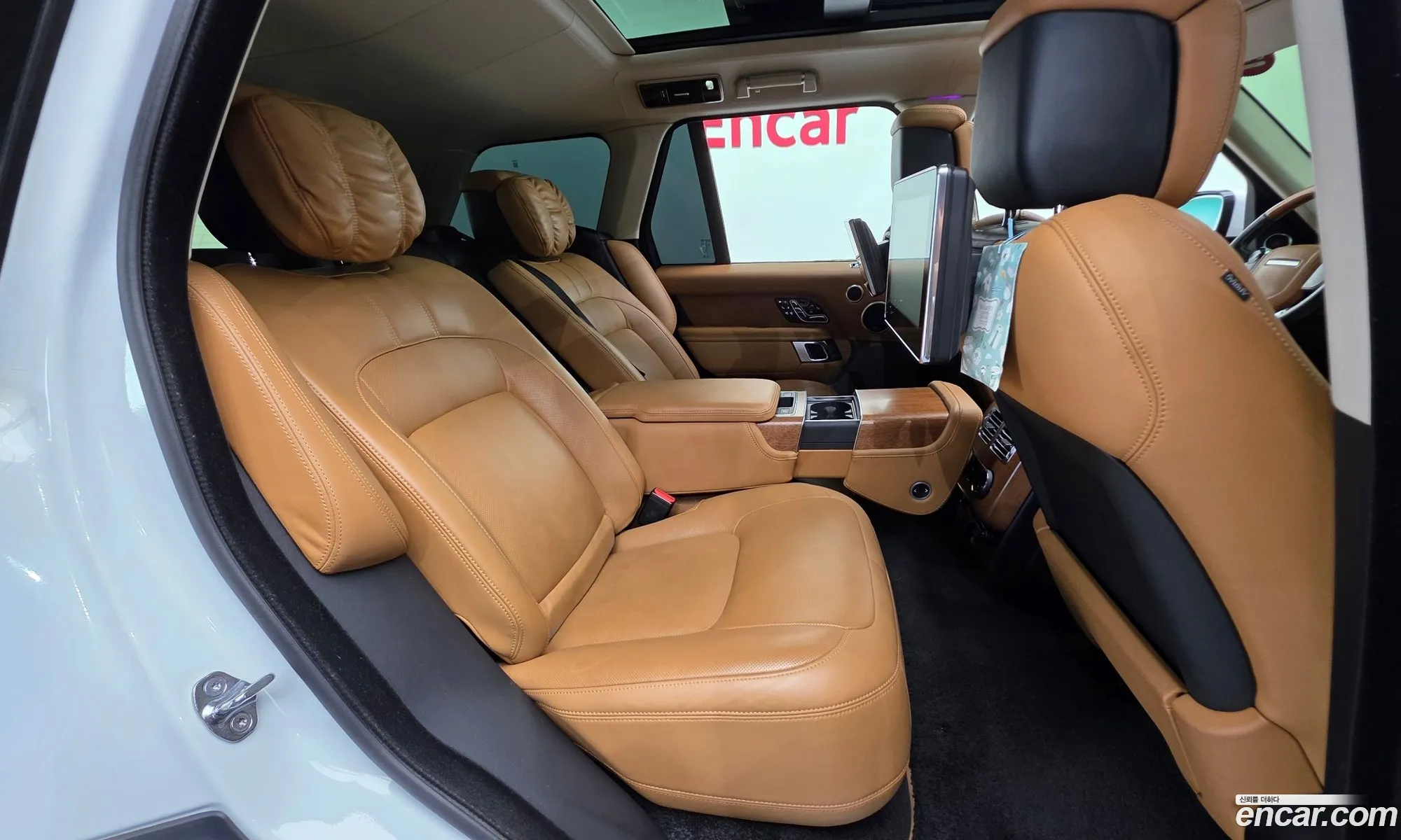 Land Rover Range Rover 2021 — 11