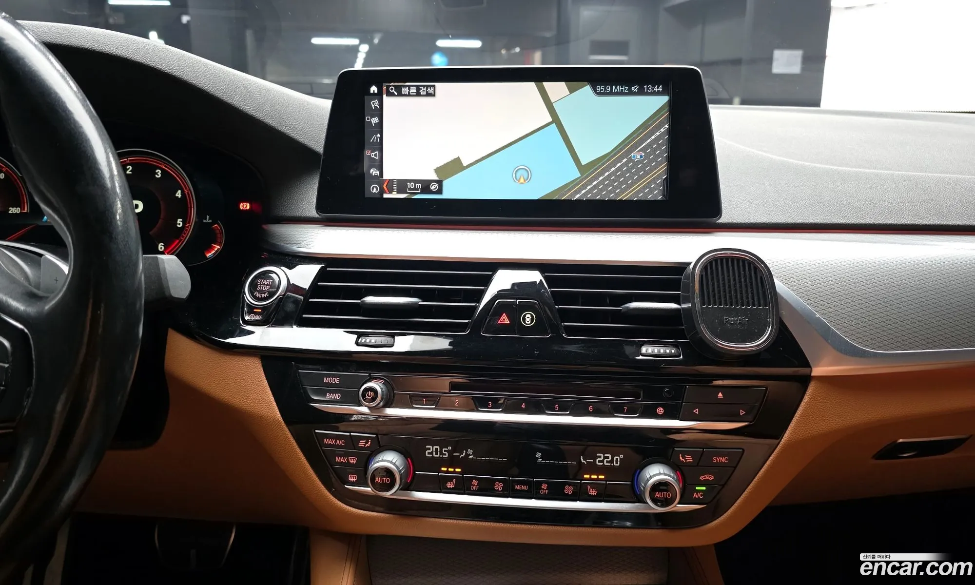 BMW 5 Series 2017 WBAJC5105JWB84843 — 18