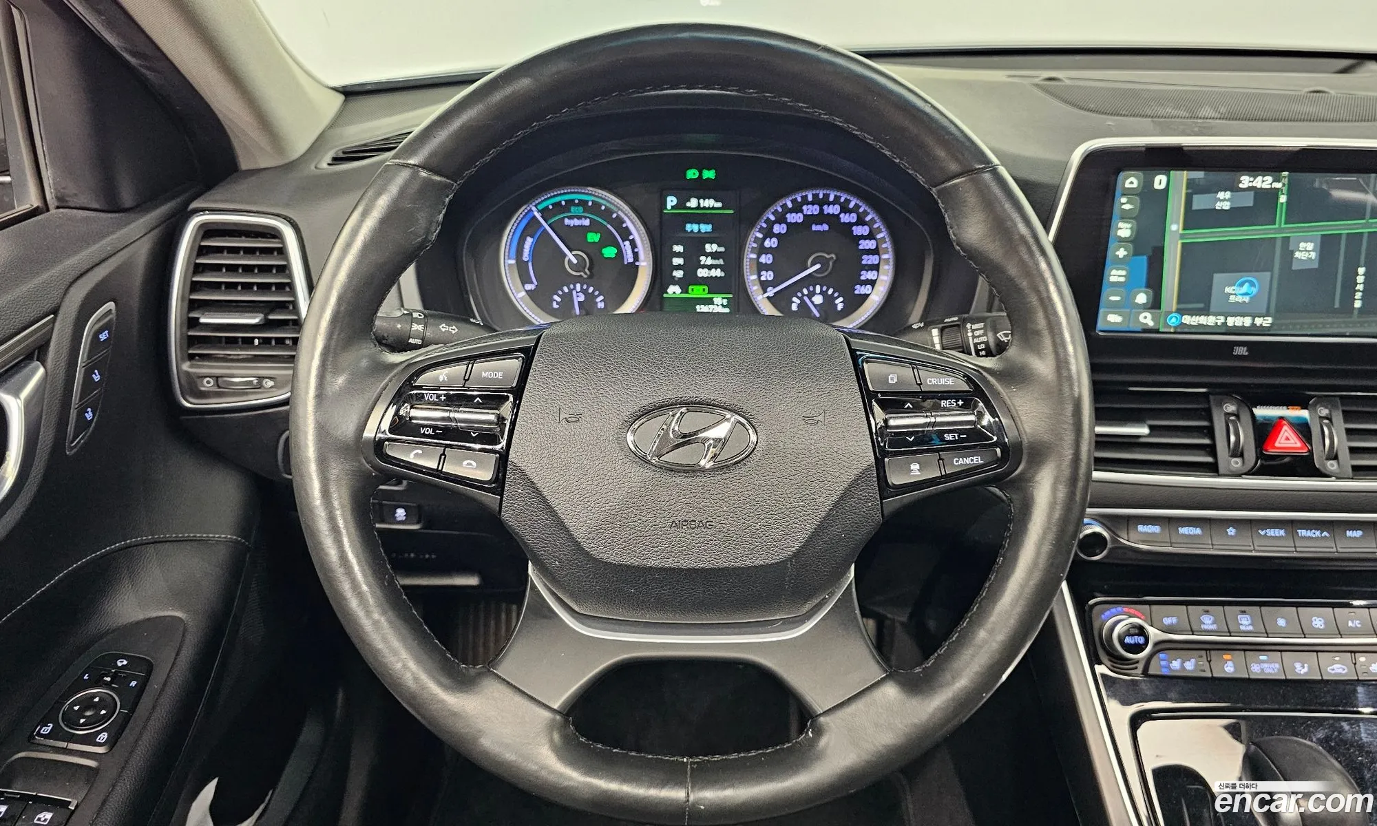 Hyundai Grandeur IG Hybrid 2017 — 13