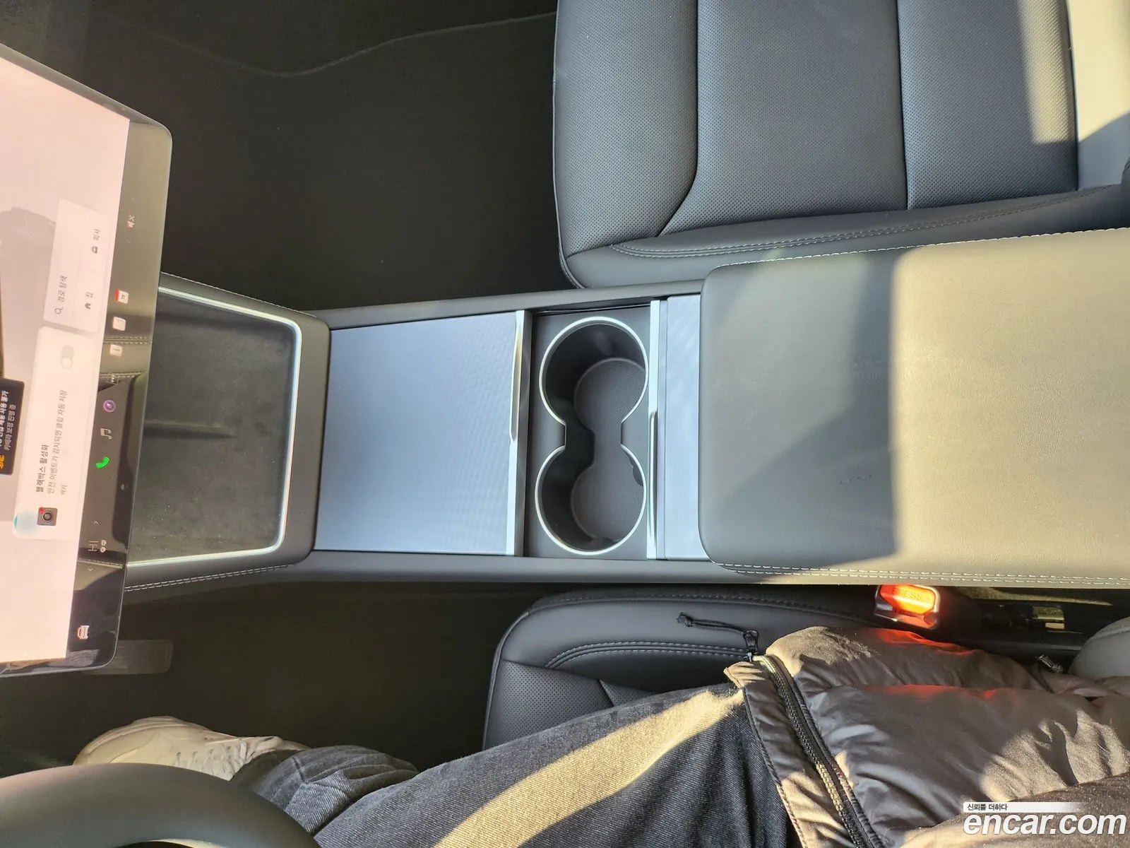 Tesla Model Y 2025 — 15
