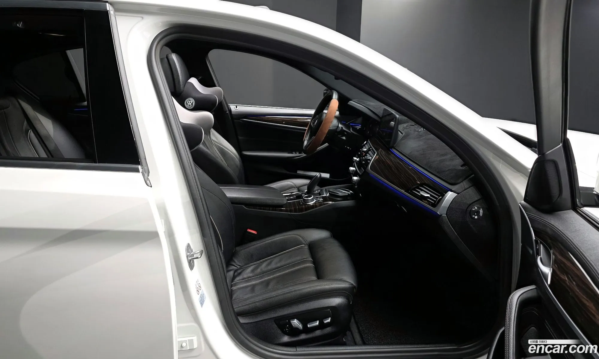 BMW 5 Series 2022 — 16