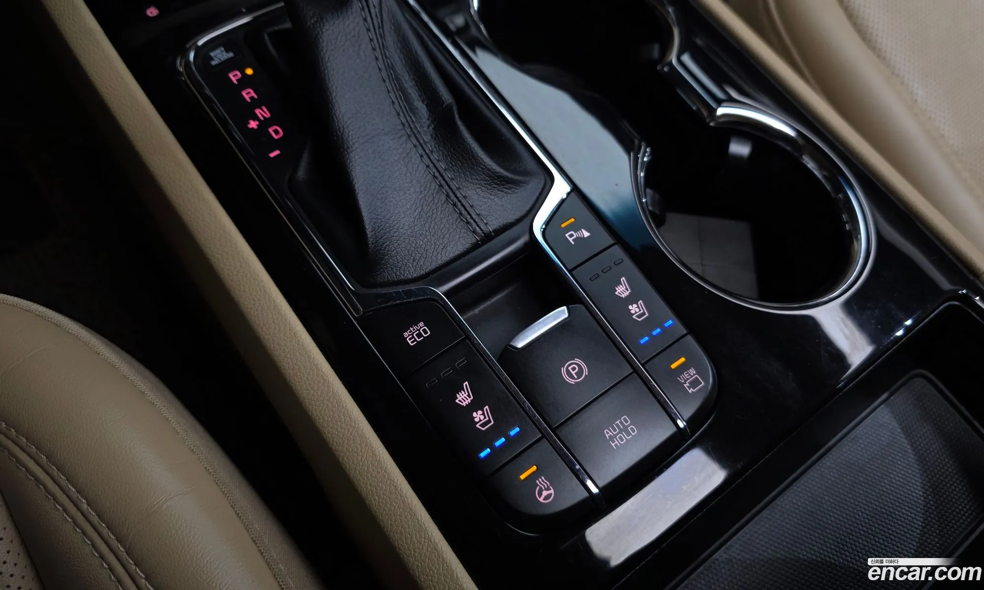 Kia Carnival 2019 — 16