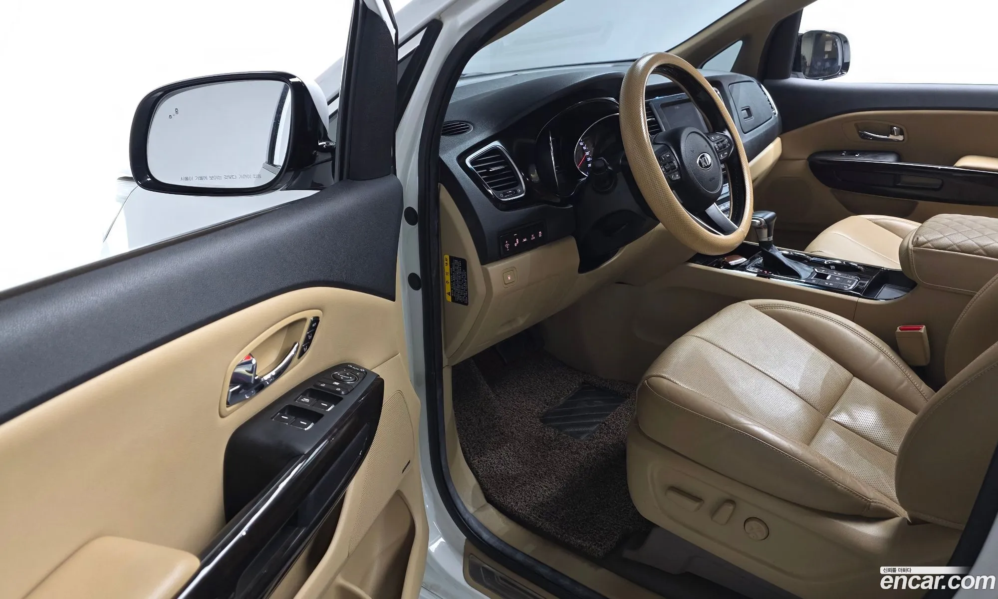 Kia Carnival 2019 — 9