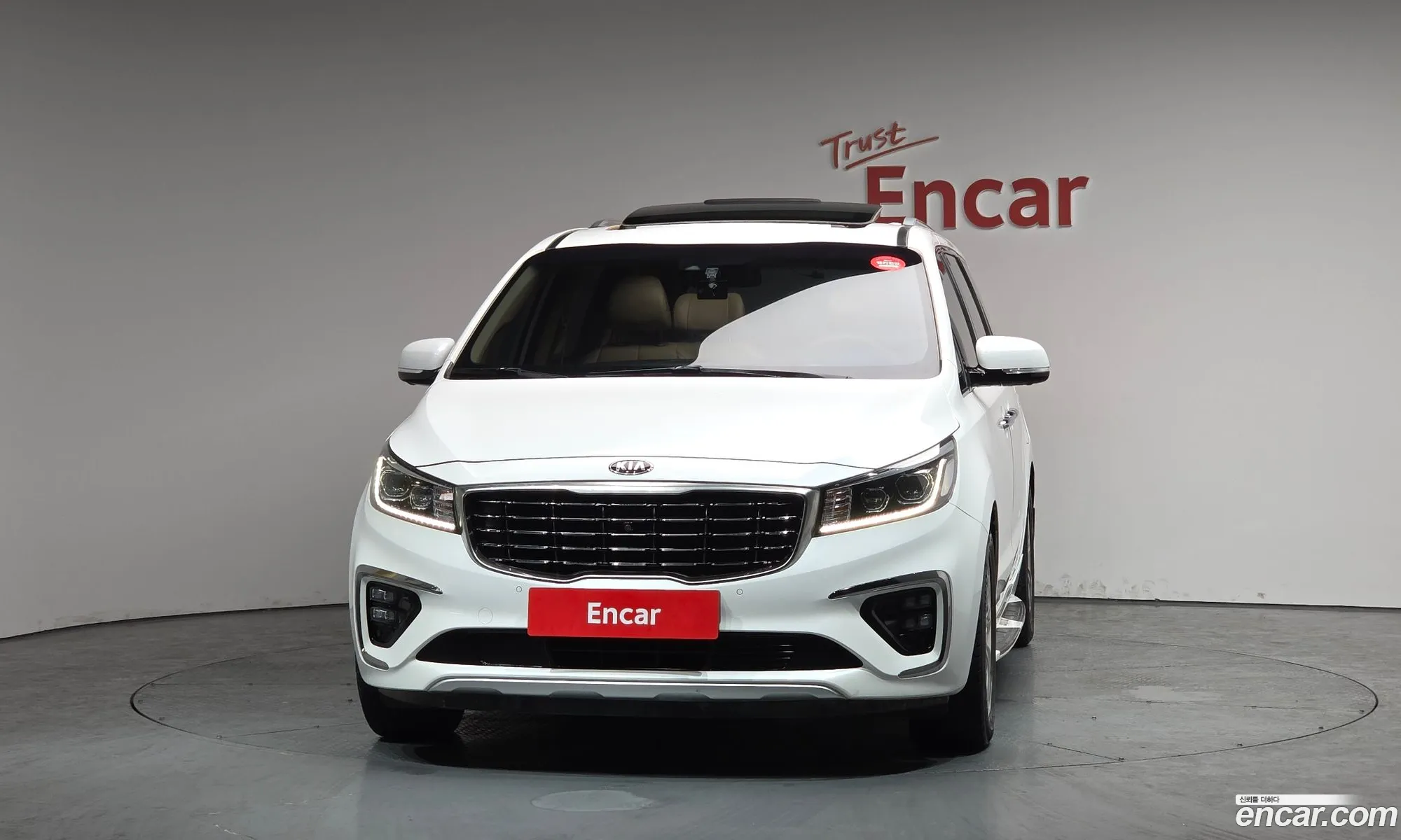 Kia Carnival 2019 — 10