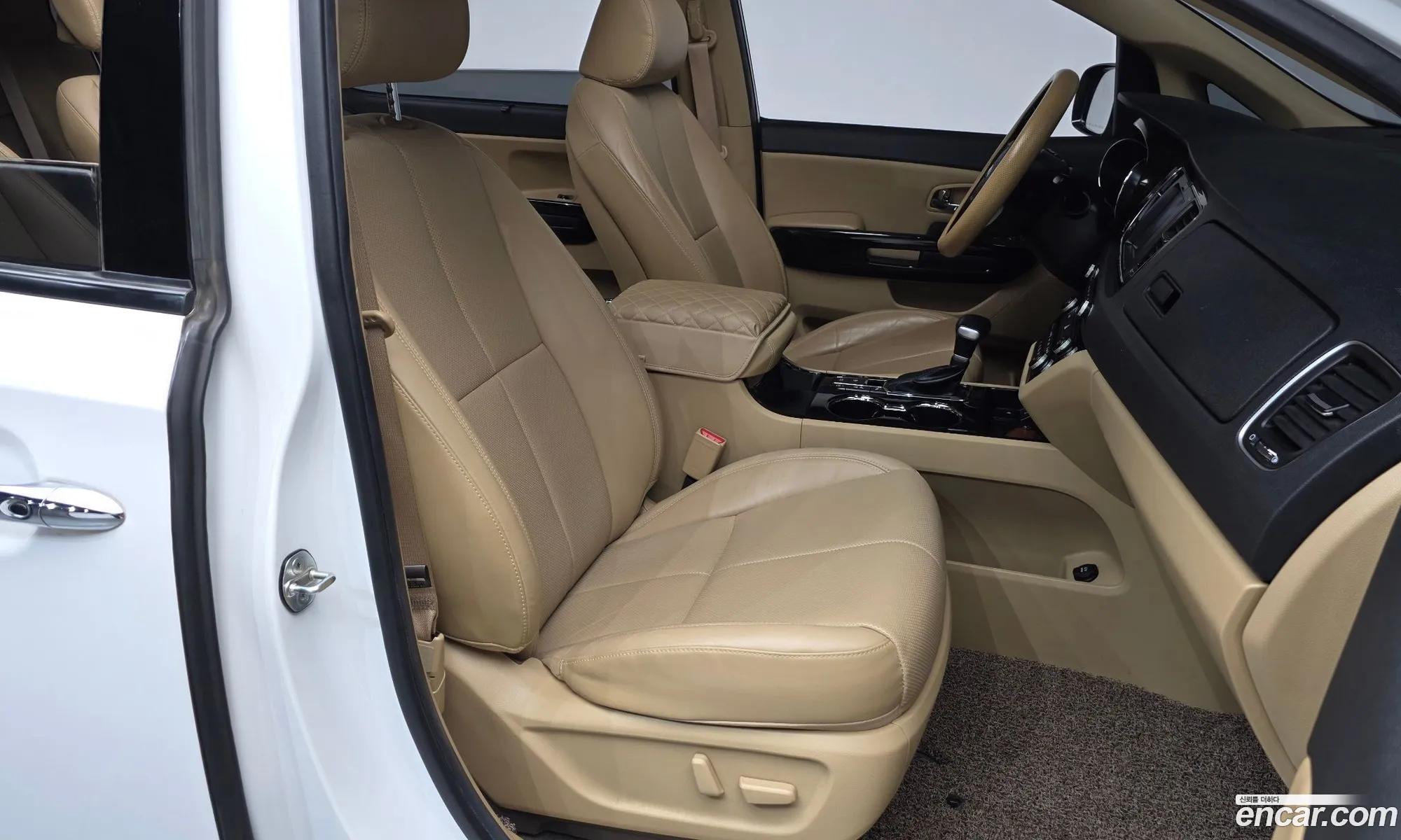 Kia Carnival 2019 — 14