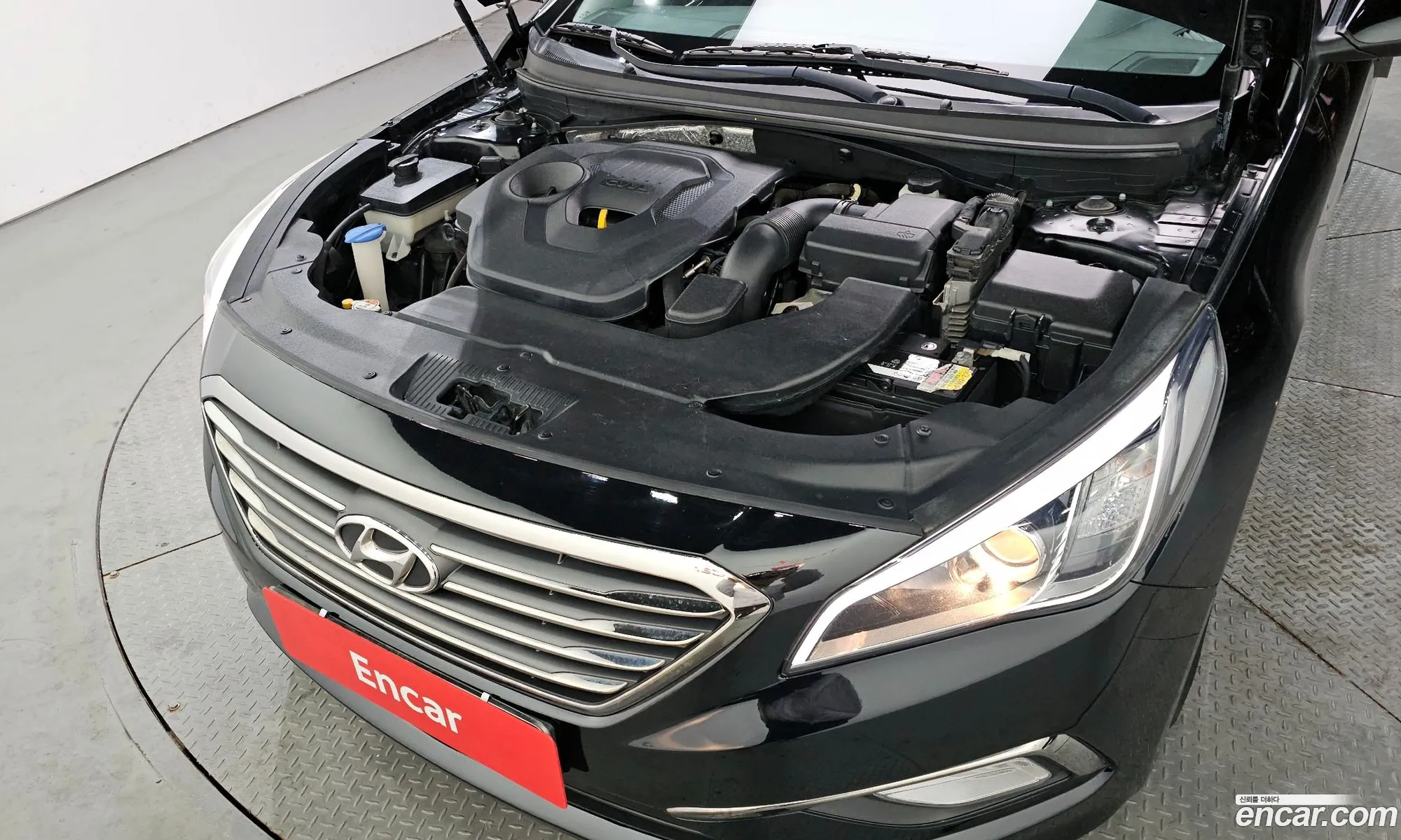 Hyundai LF Sonata 2014 KMHE341CBFA050015 — 19