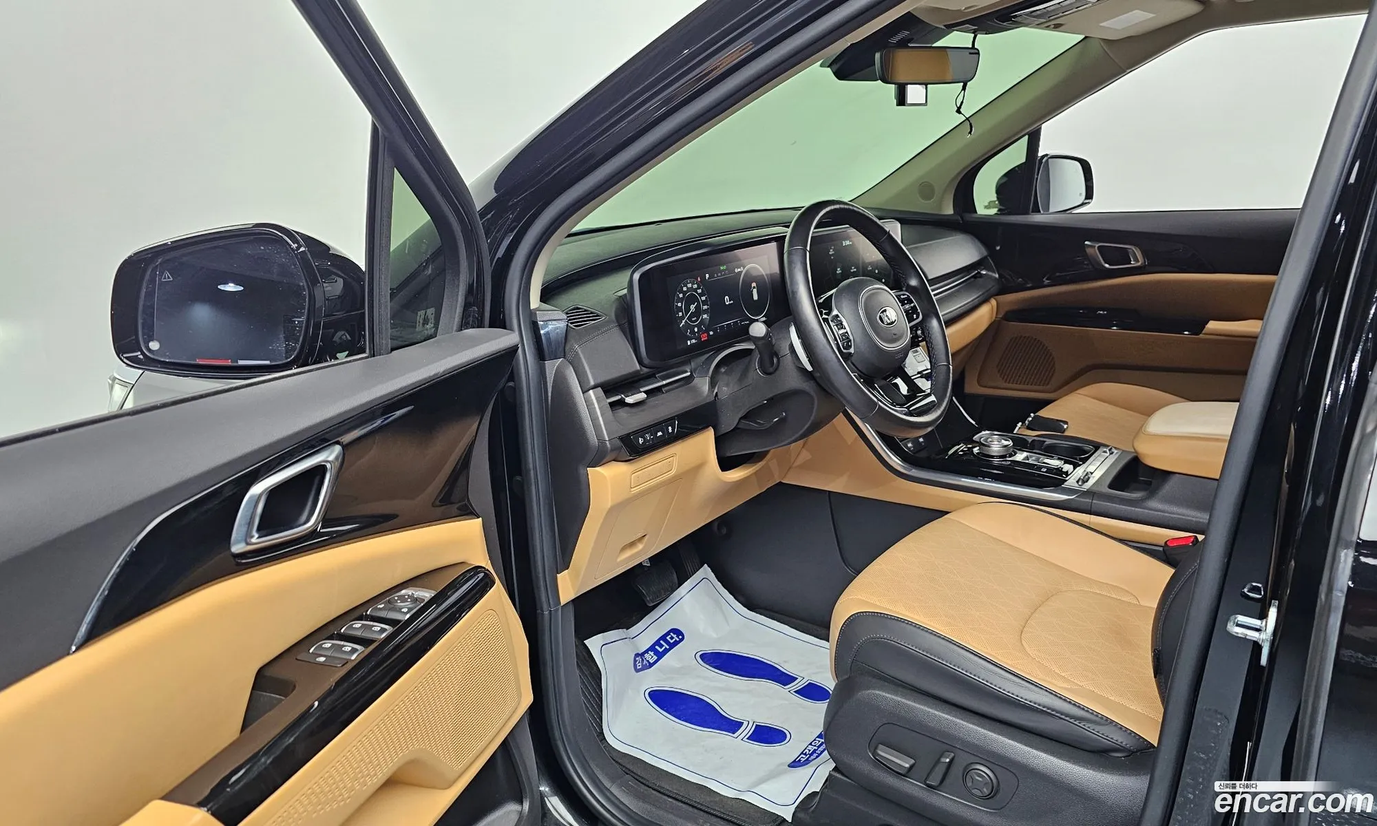 Kia Carnival 2020 — 2