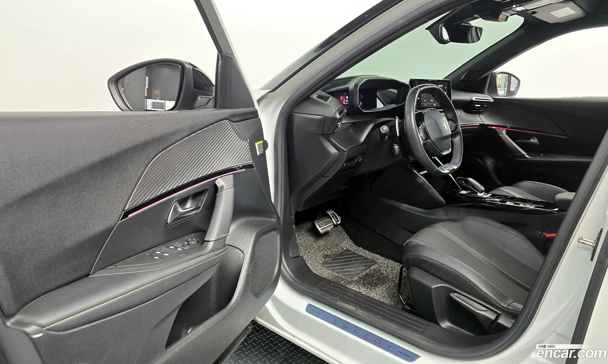 Peugeot 2008 2021 — 2