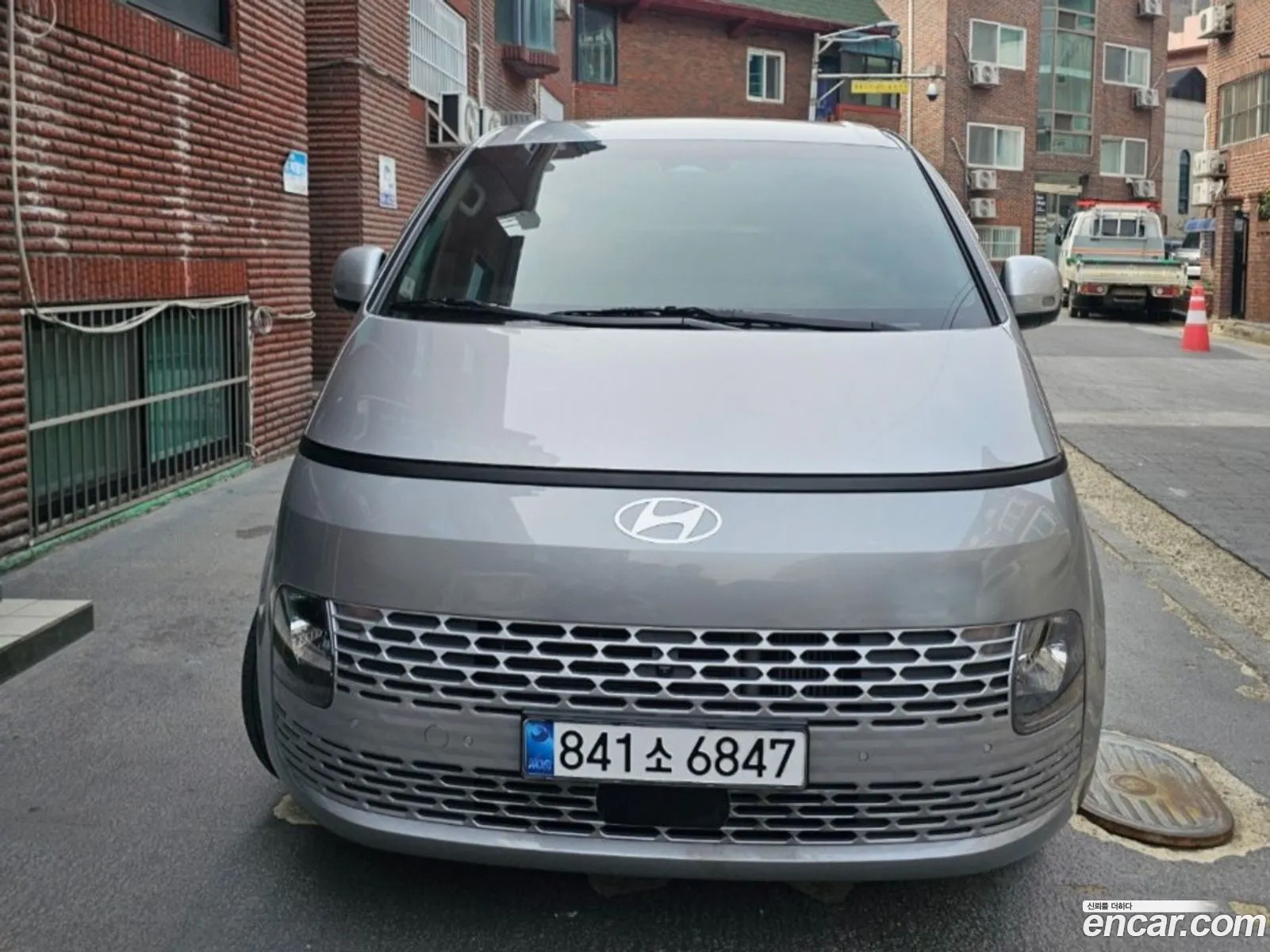 Hyundai Staria 2025 — 3