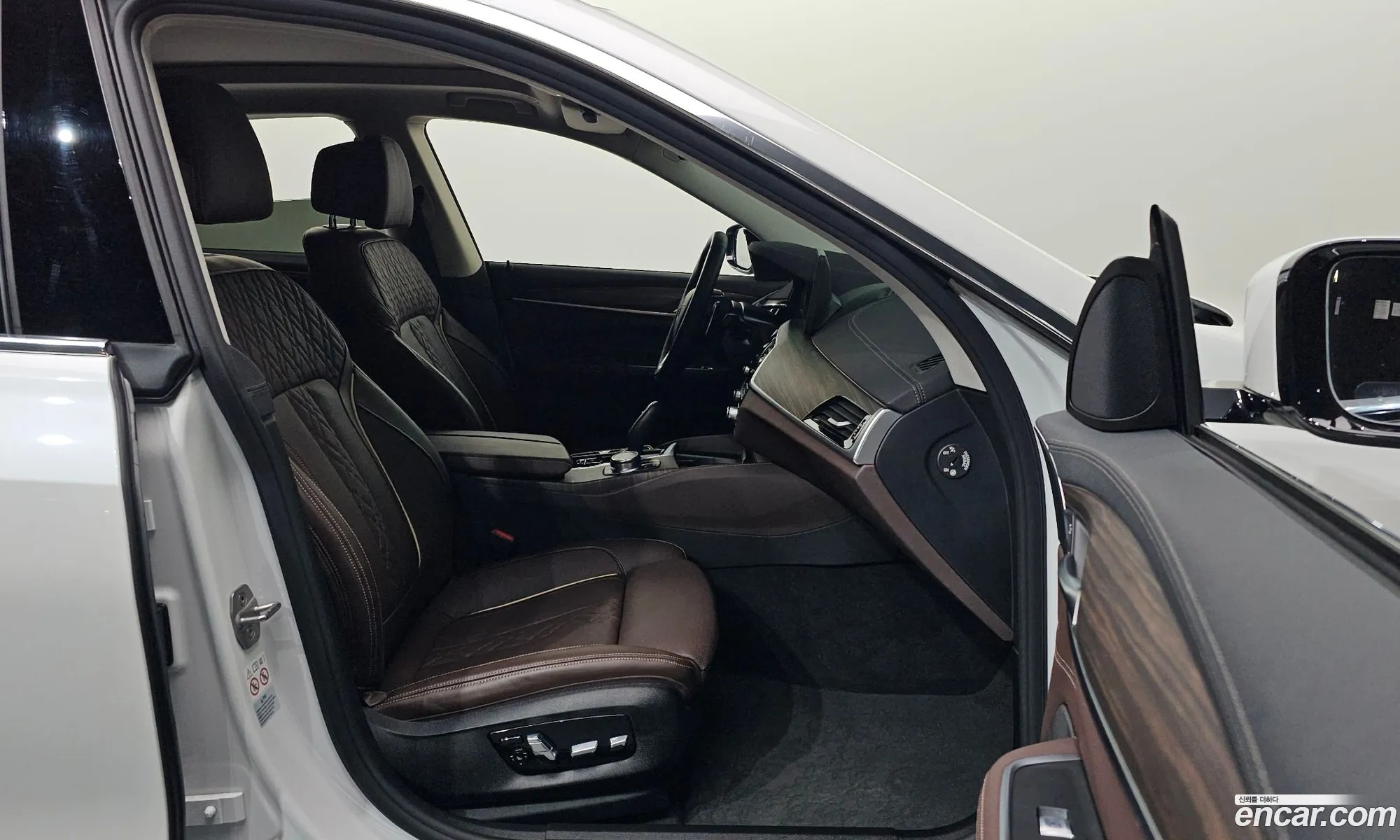 BMW 6 Series GT 2023 — 13