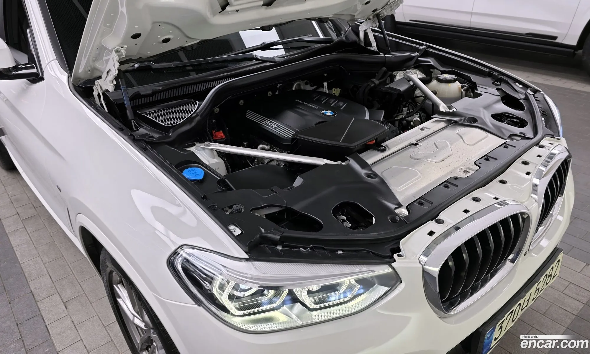 BMW X4 2021 WBAVJ9100M9H61649 — 3