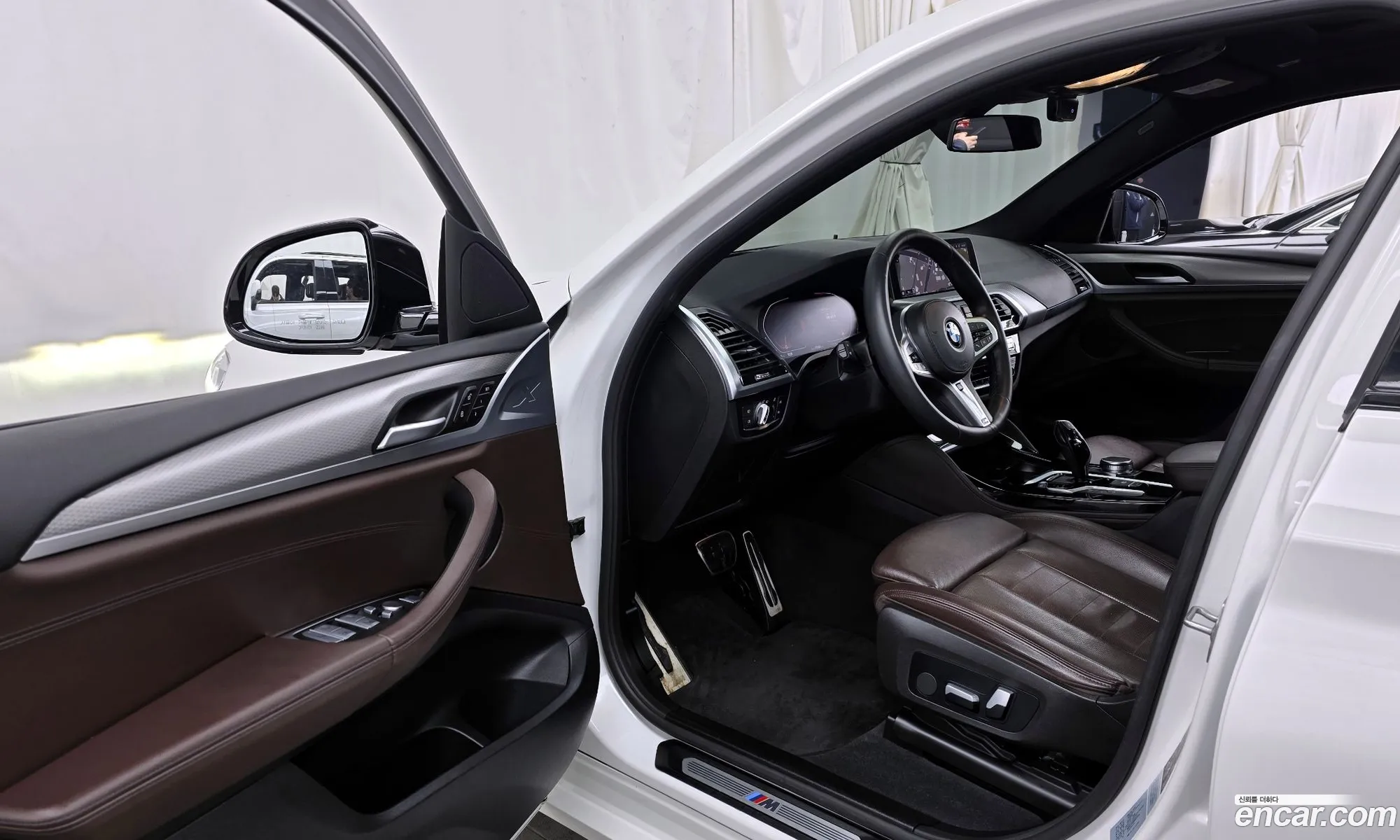 BMW X4 2021 WBAVJ9100M9H61649 — 17