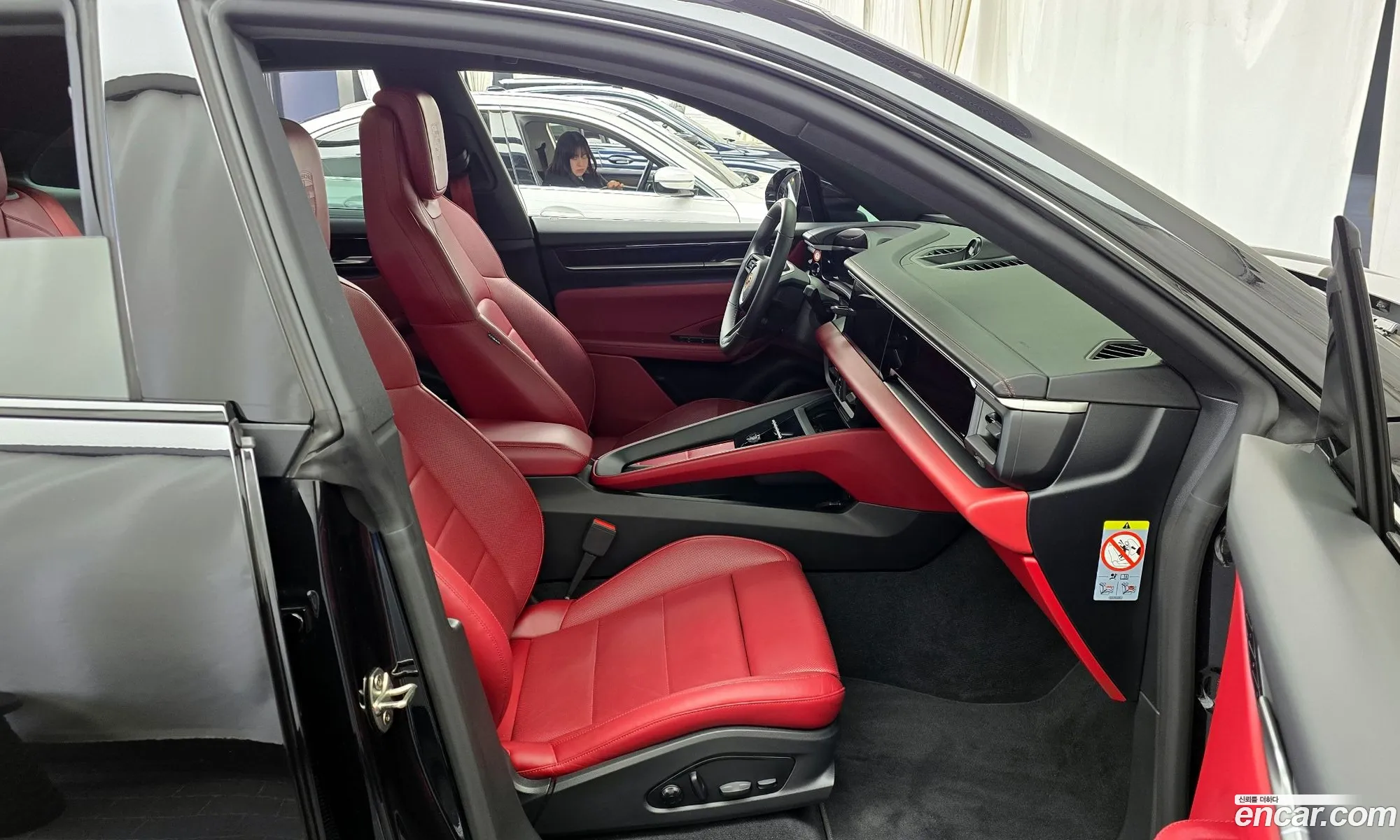 Porsche Macan EV 2025 WP1AA2XA4SL000480 — 13