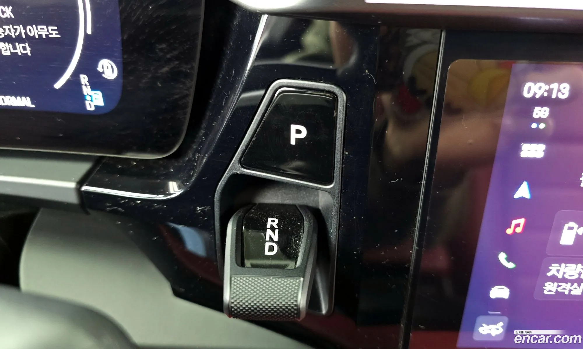 Porsche Macan EV 2025 WP1AA2XA4SL000480 — 18