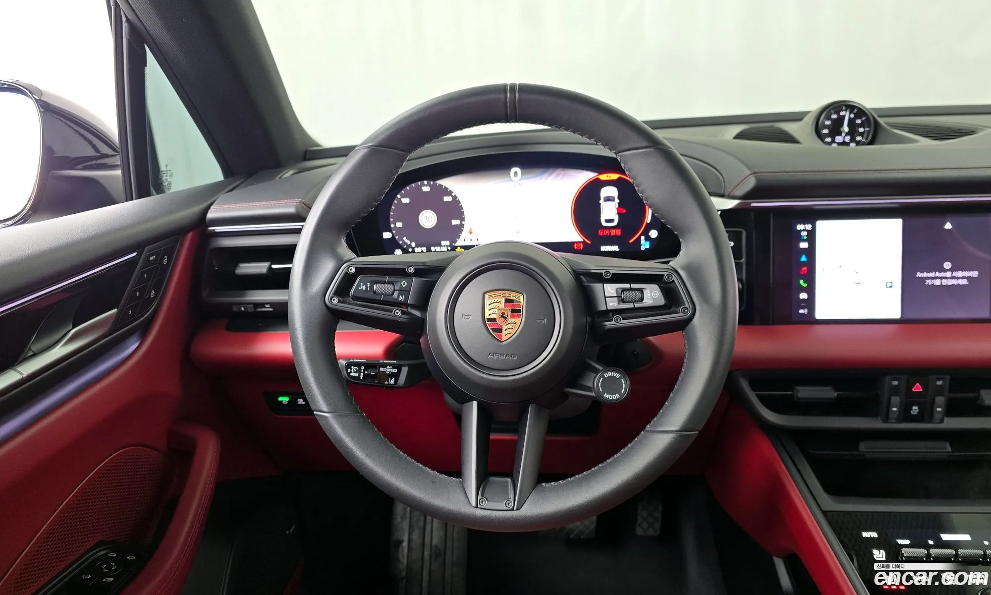 Porsche Macan EV 2025 WP1AA2XA4SL000480 — 2