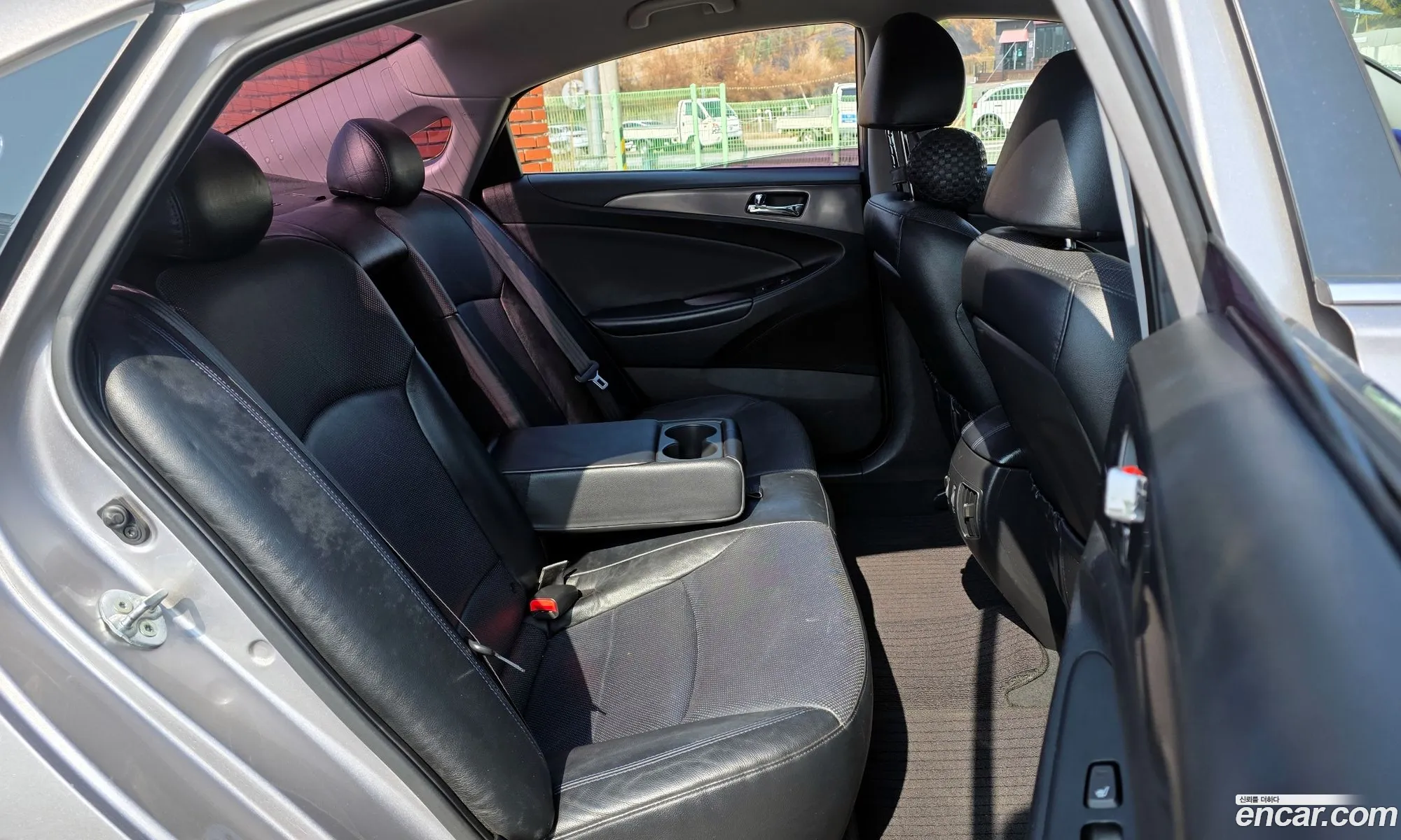Hyundai Sonata Hybrid 2012 — 4